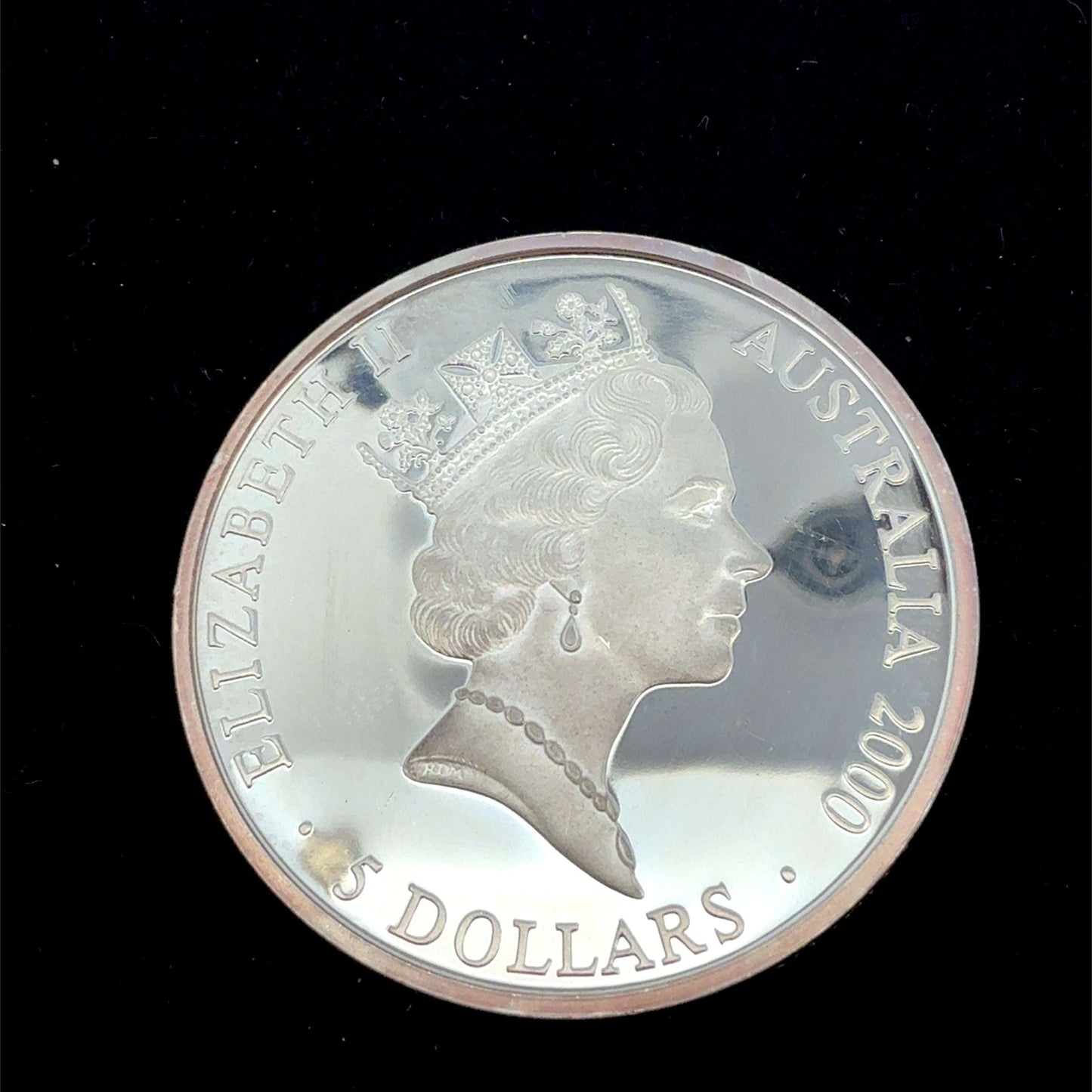 Australische 5-Dollar-Silbermünze der Royal Australian Mint, Olympia Sydney 2000, detailreiche Abbildung der Silbermünze