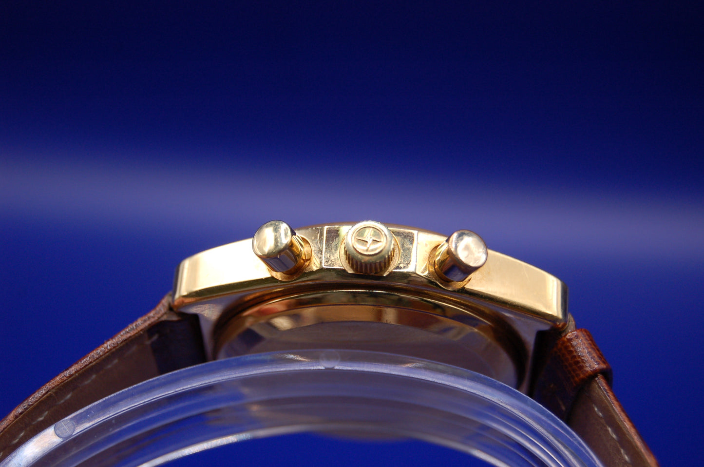 Zenith El Primero Automatik - Seitenansicht mit Lederarmband