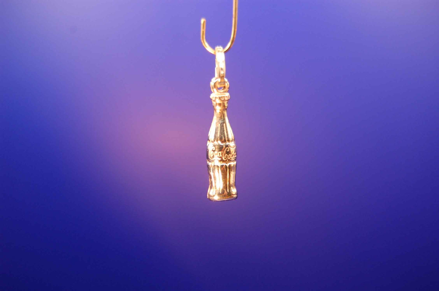 Cola-Flasche Anhänger in 750 Gelbgold – Juwelier Alen