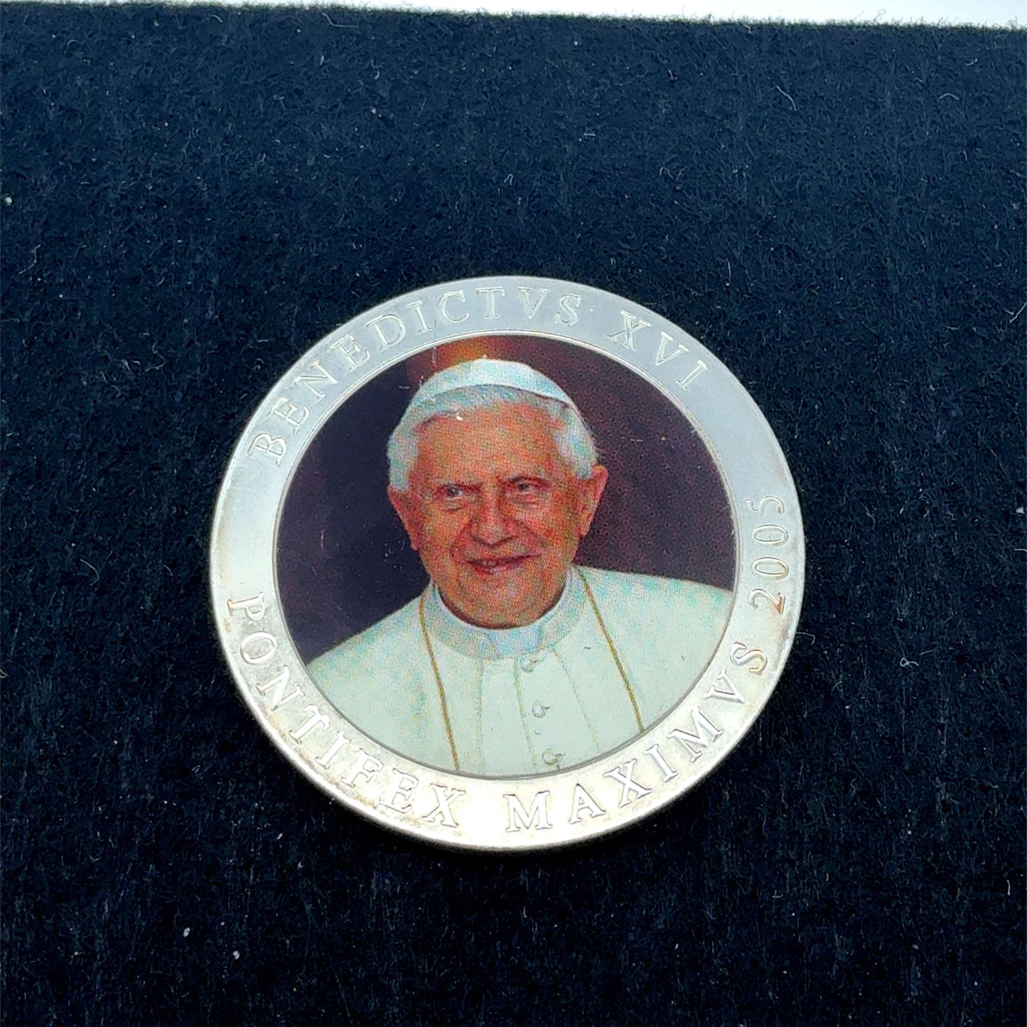 Sammlermünze Papst Benedikt 2005 vom Vatikan, Gedenkmünze in gutem Zustand, von Juwelier Alen