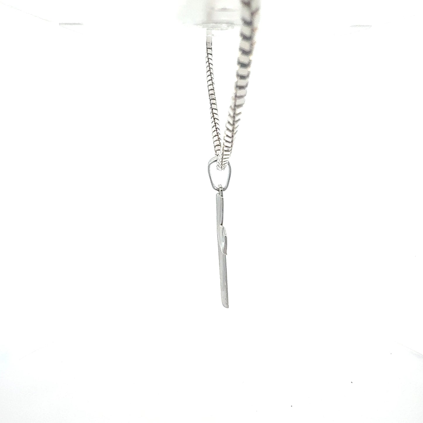 Silberkette 925 mit Kreuz-Anhänger – Seitenansicht