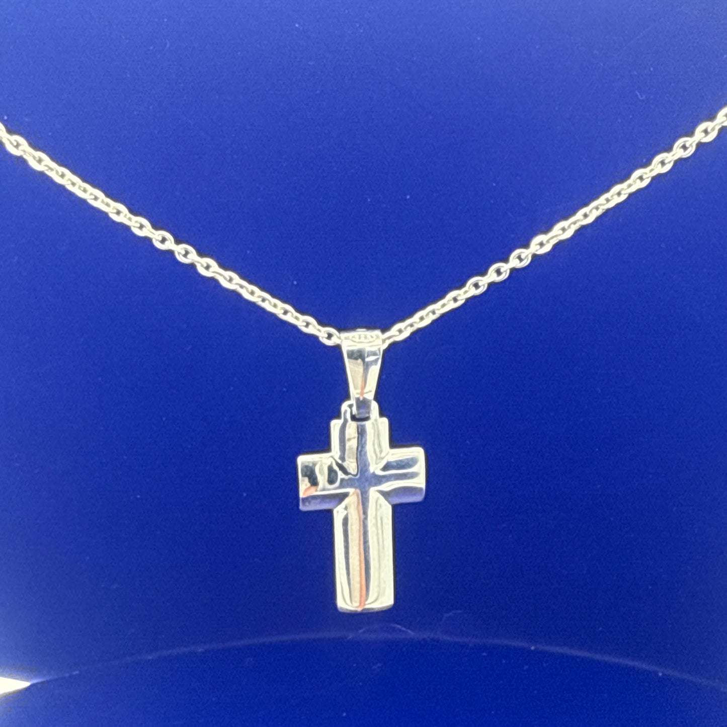 Silberkette 925 mit Kreuz-Anhänger – Gesamtansicht der 45 cm Kette