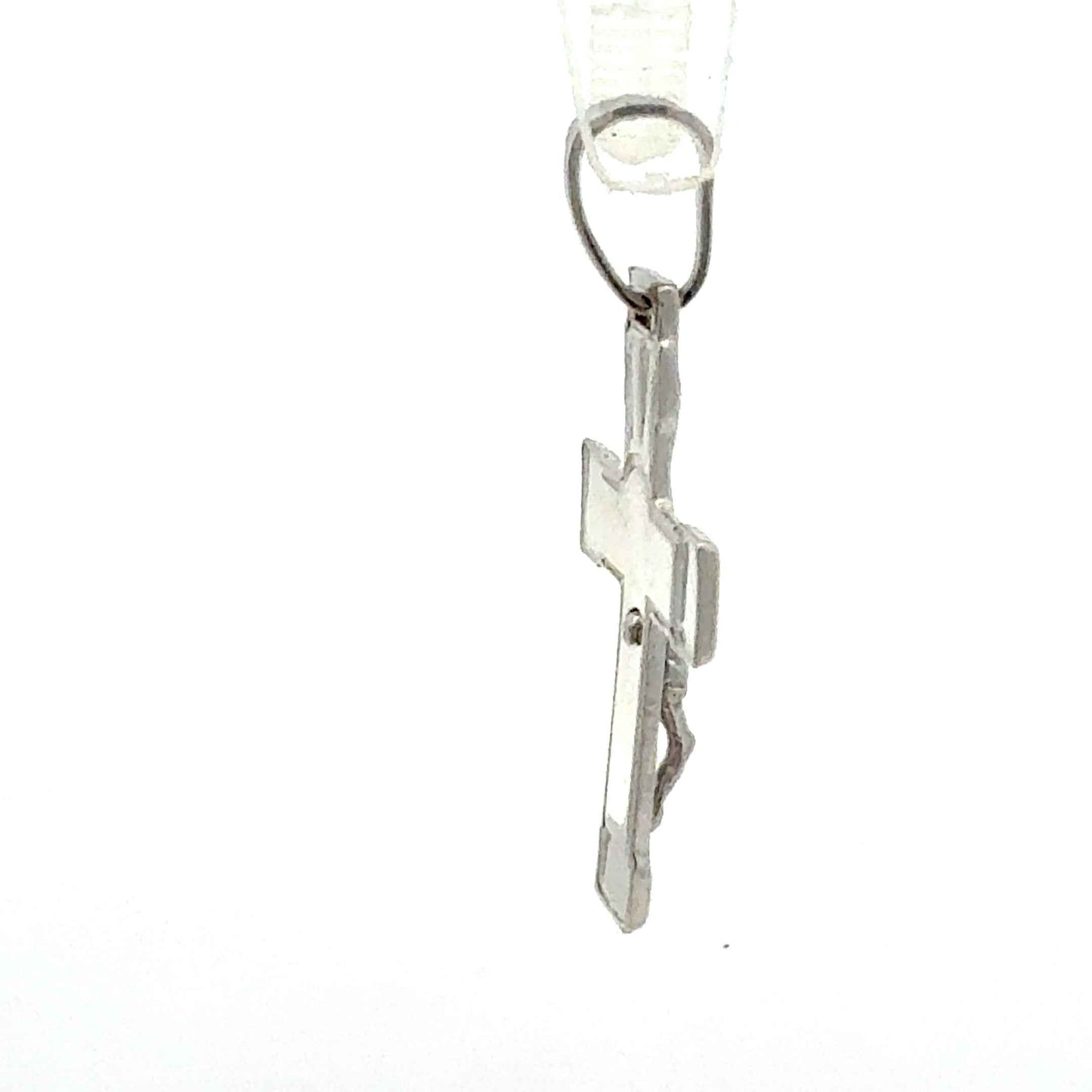Kreuz Anhänger aus Sterlingsilber, detailreiche Gestaltung, von Juwelier Alen, auf hellem Hintergrund abgebildet.