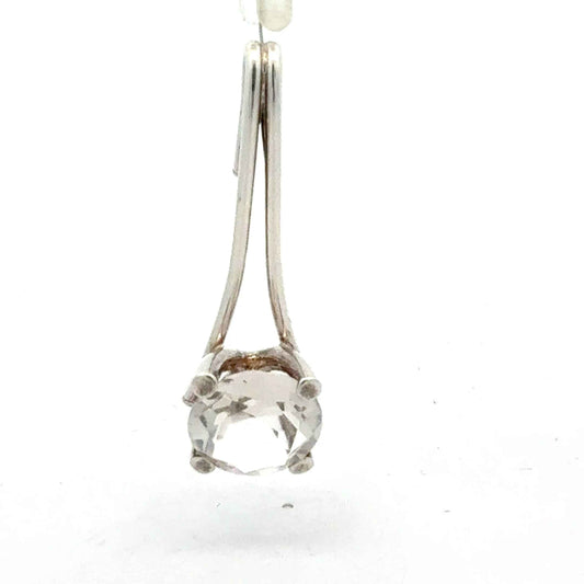 Sterlingsilber Anhänger mit Zirkonia-Stein, eleganter Schmuckstück, von Juwelier Alen, detailreiche Silhouette und funkelnder Stein.