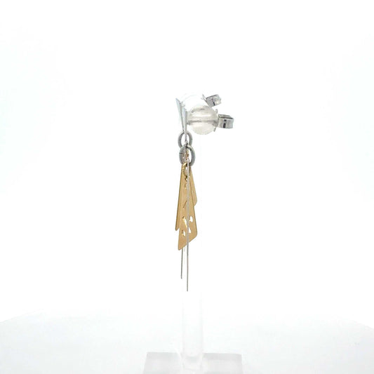 Silberohrringe halbvergoldet von Juwelier Alen, moderner Ohrring mit 2,33 g Gewicht, detailreiches Design, elegante Schmuckstücke