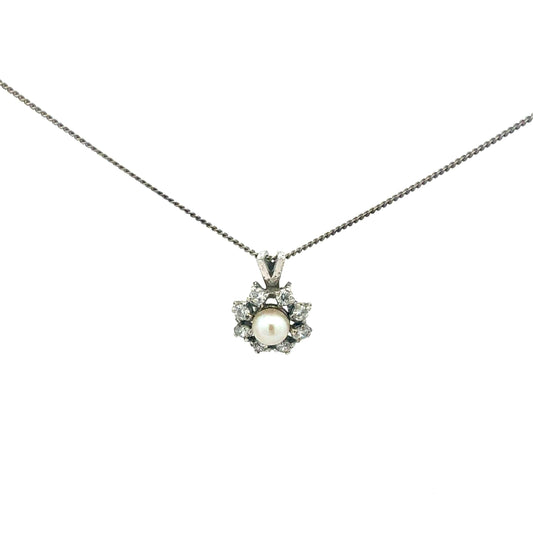 Sterlingsilber-Halskette mit Perlen- und Zirkonia-Anhänger, elegantes Schmuckstück von Juwelier Alen, detailreiche Ansicht