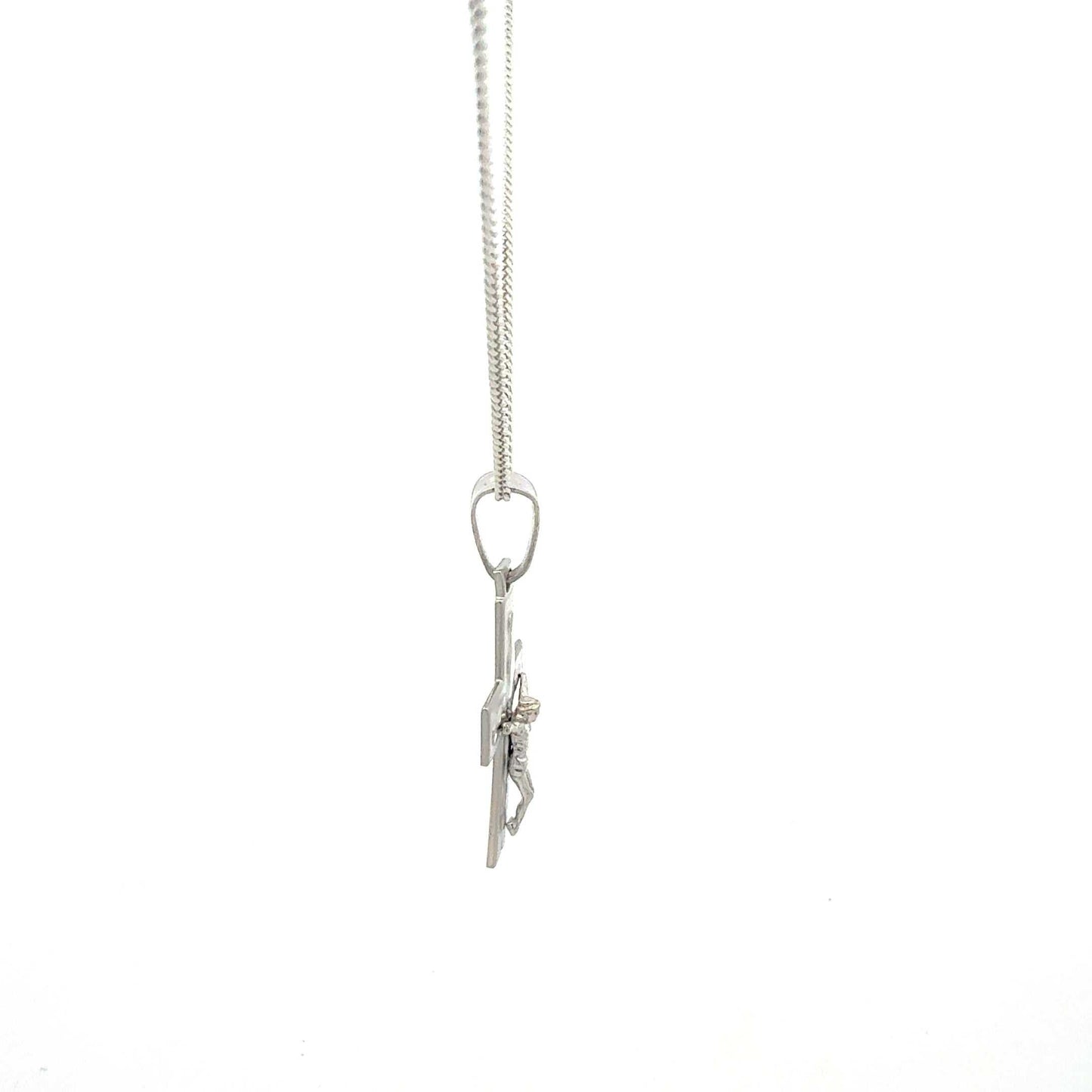 Sterlingsilber-Kette mit Kreuz-Anhänger, elegantes Schmuckstück von Juwelier Alen, Detailaufnahme des Anhängers.