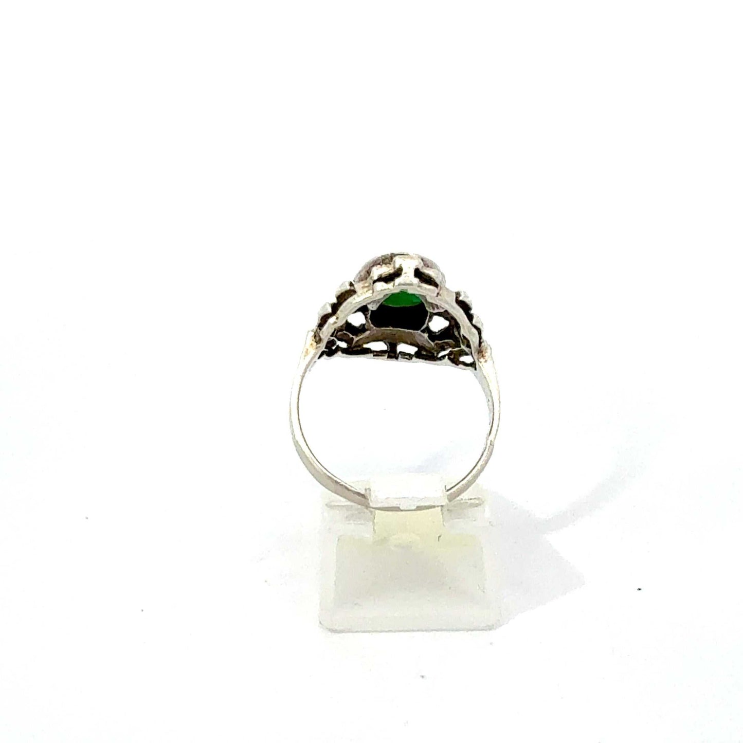 Ring aus 925er Silber mit grünem Stein – Juwelier Alen