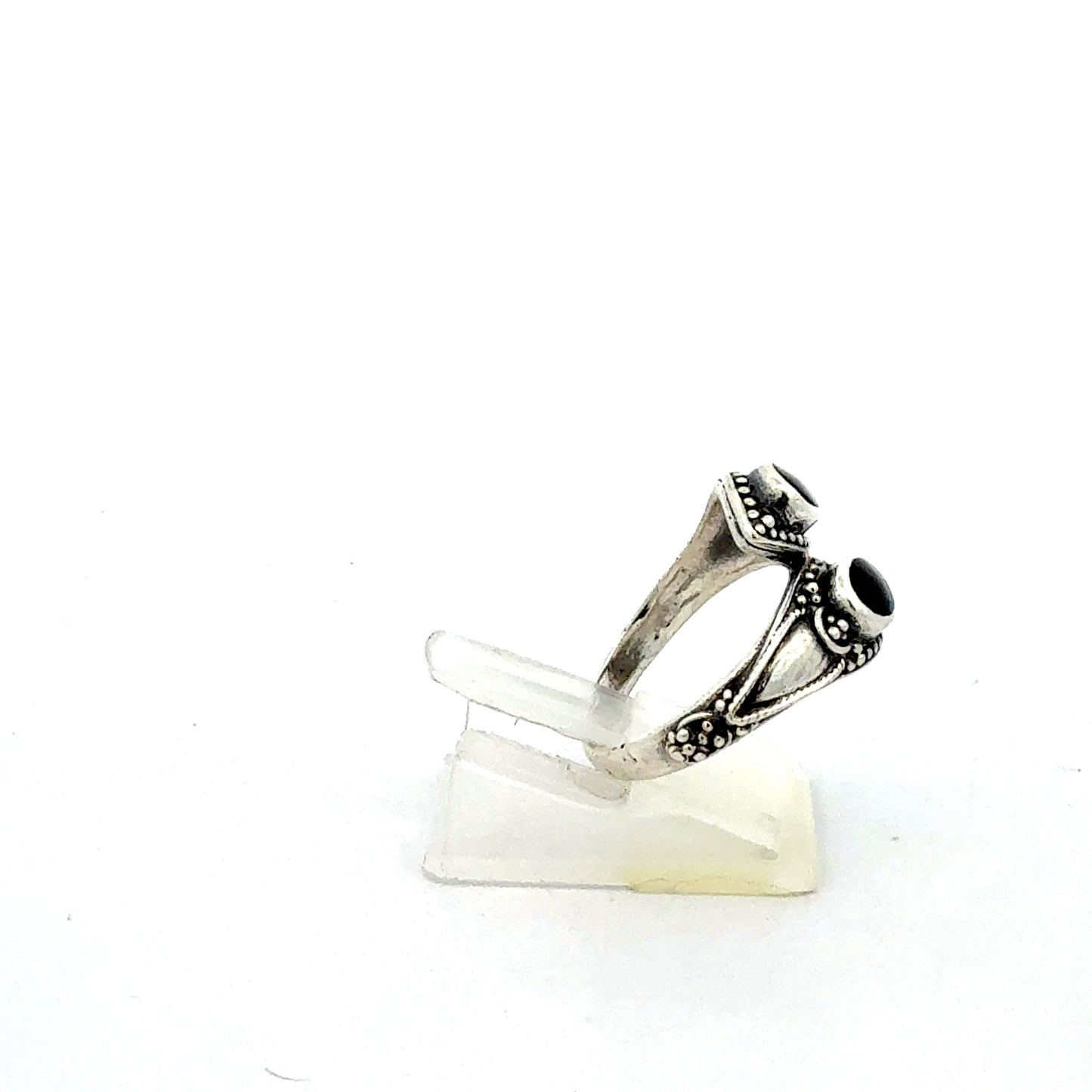 Nahaufnahme Onyx-Ring aus Sterling Silber, Ringgröße 54