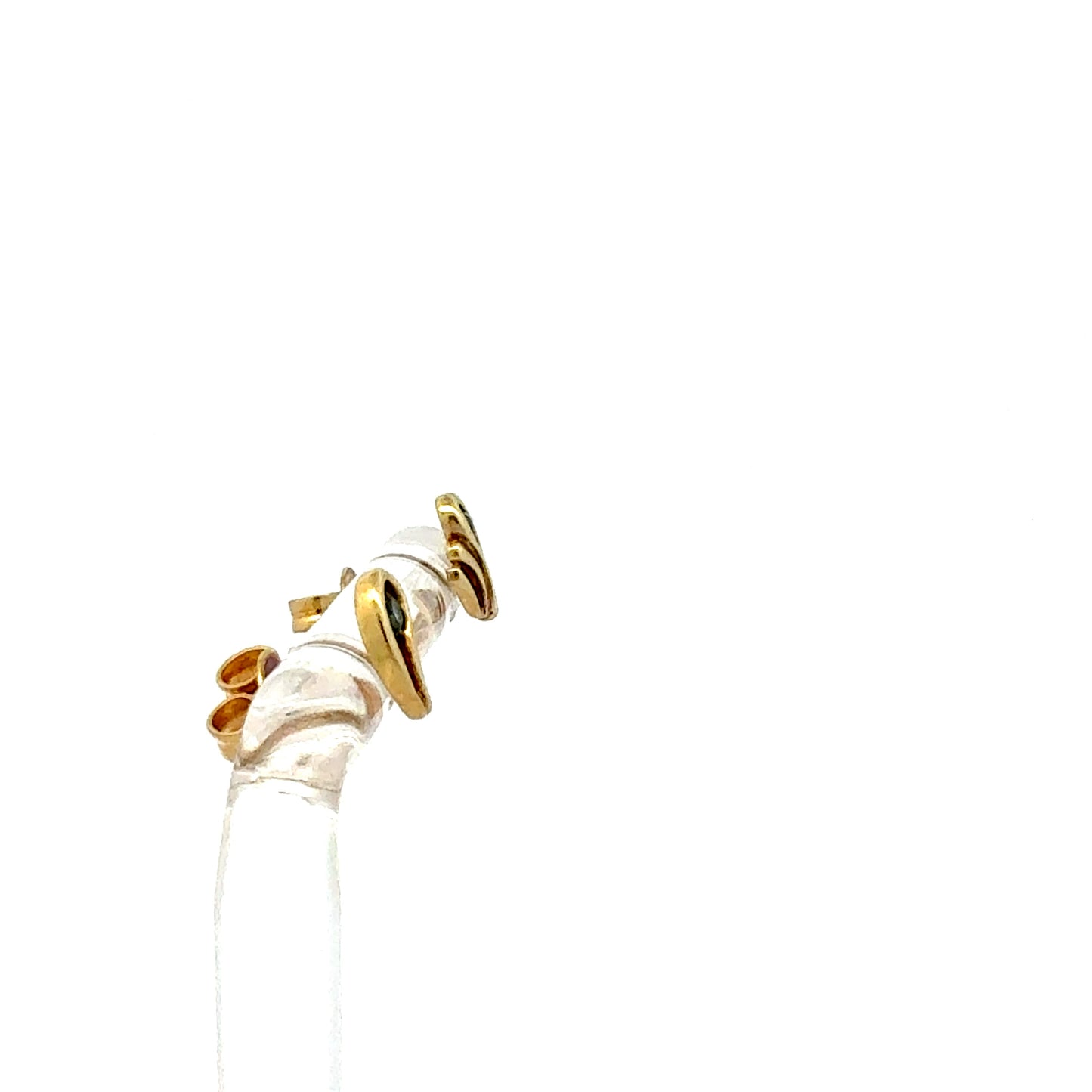 Gelbgold Ohrringe 333 – mit 2 Saphiren – ca. 0,10 ct gesamt Ohrringe Juwelier Alen