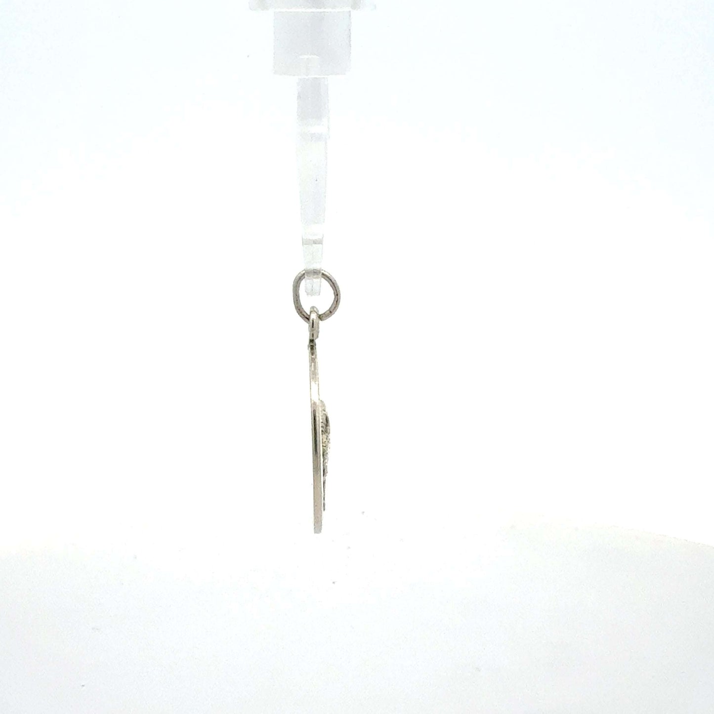 Silberner Stier-Anhänger aus 925er Silber, Gewicht 3,58 g, detailreiche Tier-Design, Juwelier Alen Schmuck.