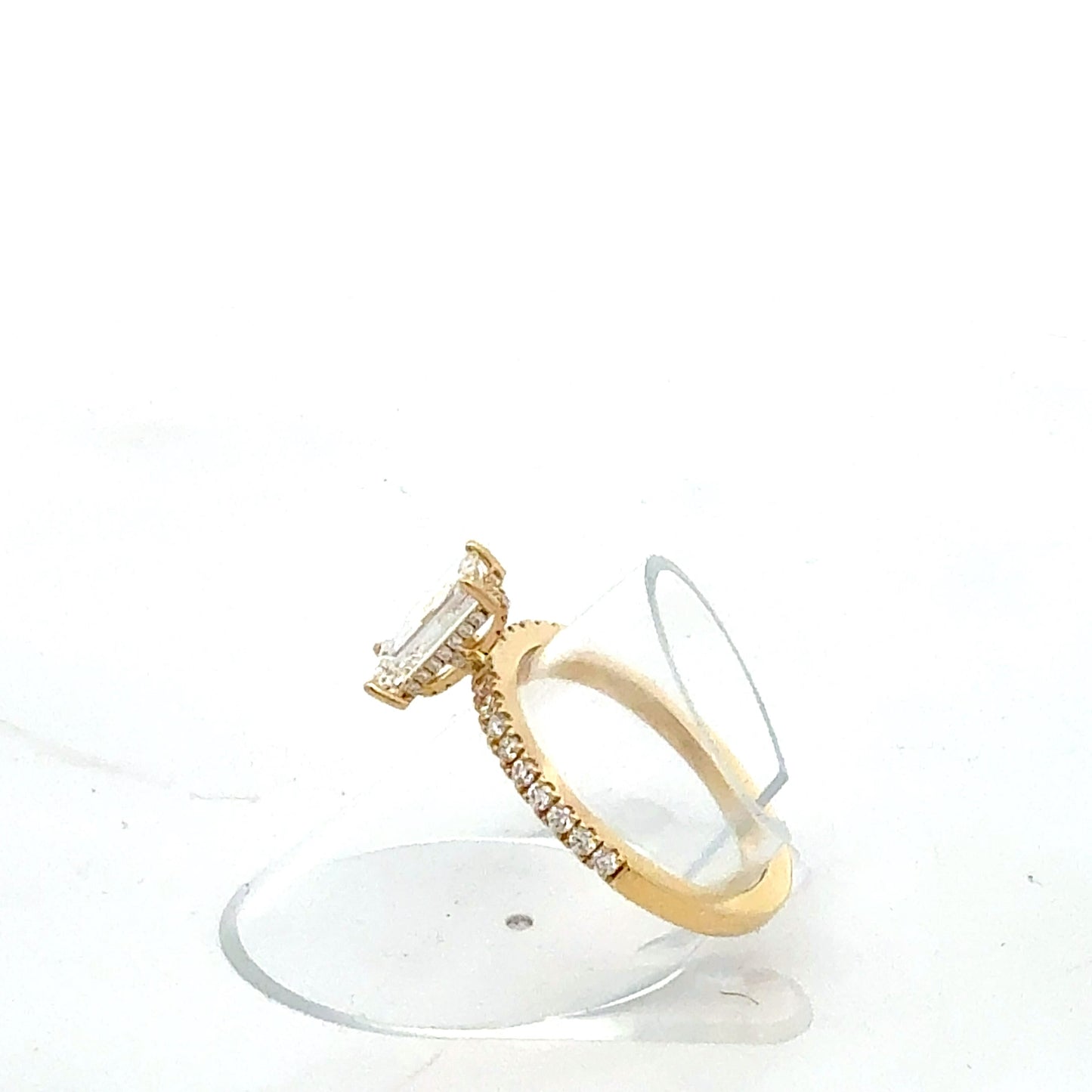 585 Gelbgold Ring mit IGI-zertifiziertem Labor-Diamanten – Baguette-Schliff, 1,04 ct
