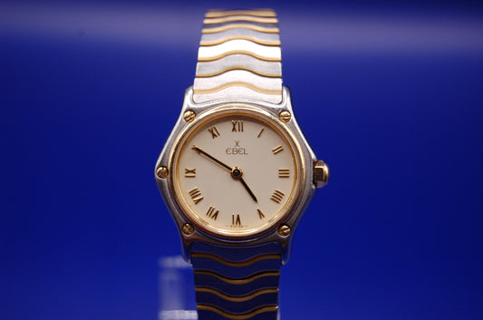Ebel Sport Quarzuhr Gold/Stahl - Frontansicht mit weißem Zifferblatt