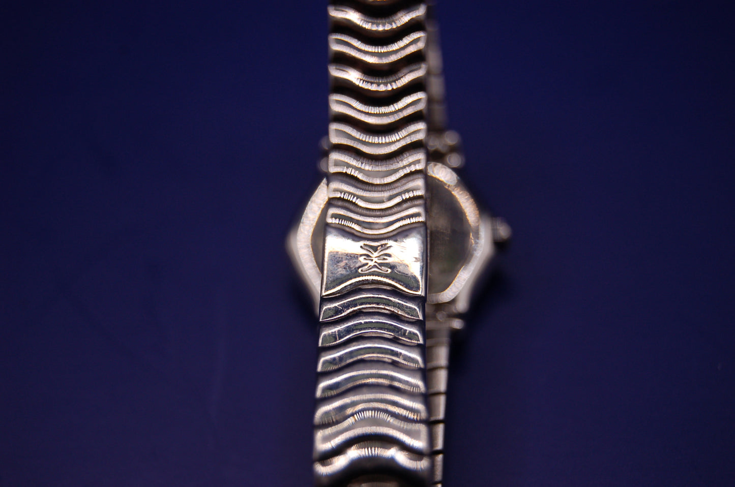 Ebel Classic Saphirglas - Nahaufnahme der Verarbeitung