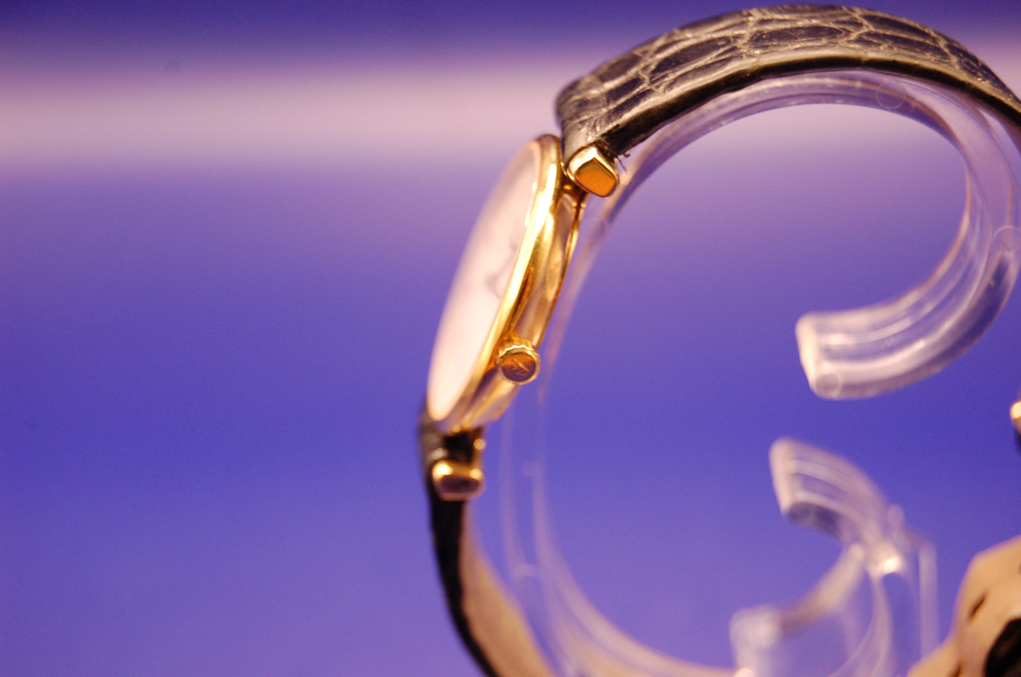 Longines La Grande Classique 2010 - Seitenansicht mit schwarzem Lederband