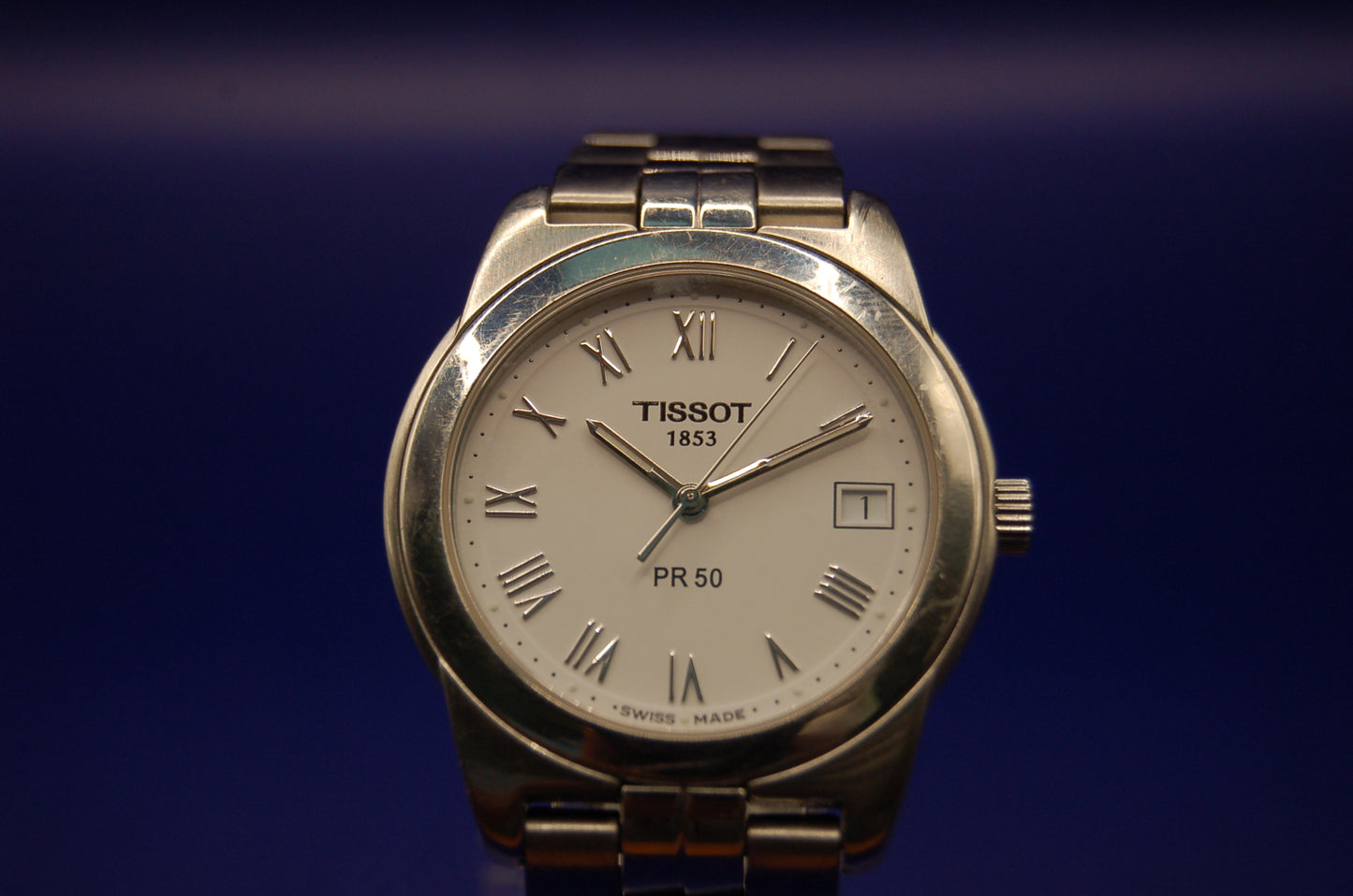 Tissot PR50 Saphirglas - Nahaufnahme Zifferblatt mit Datum