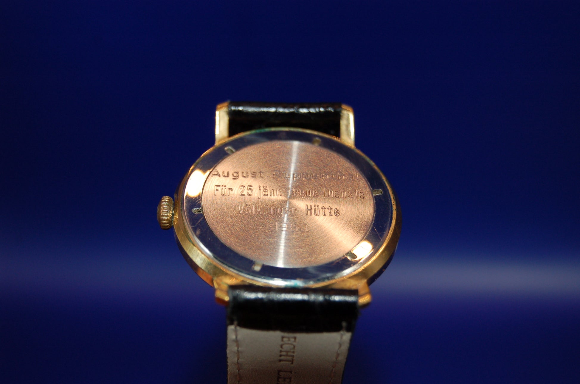 Junghans Meister Deutsche Uhr - Nahansicht Gehäuseboden