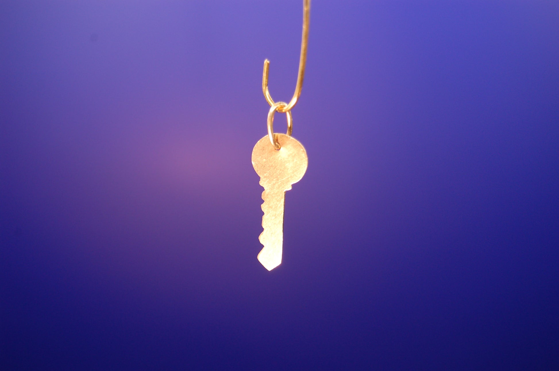 585er Gelbgold Schlüssel-Anhänger - Nahaufnahme der detaillierten Verarbeitung