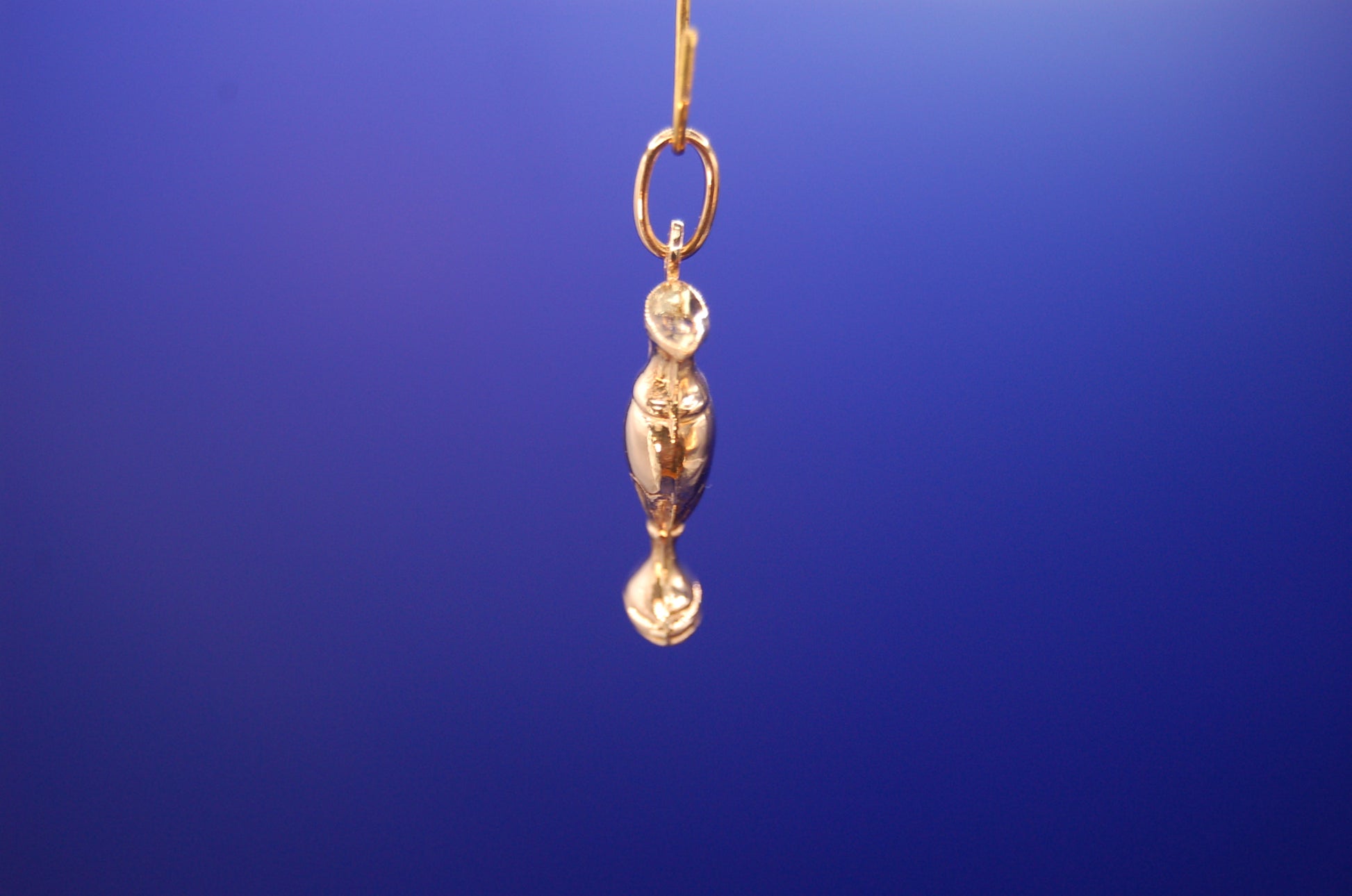 Goldanhänger 18 Karat - Detailaufnahme der feinen Verarbeitung