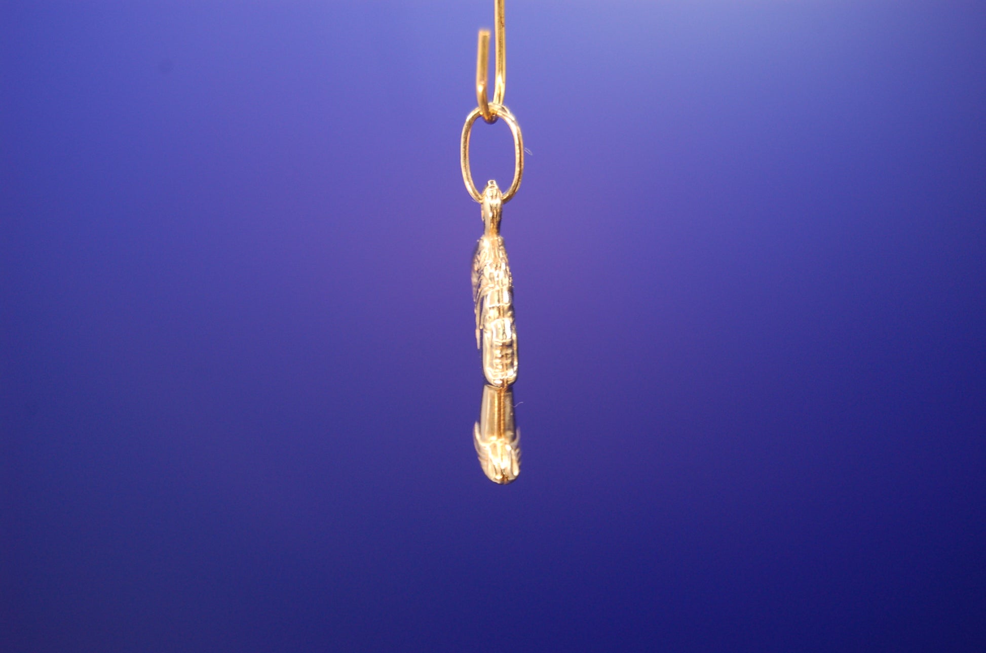 Goldener Nofretete Anhänger 14 Karat - Detailaufnahme des historischen Motivs