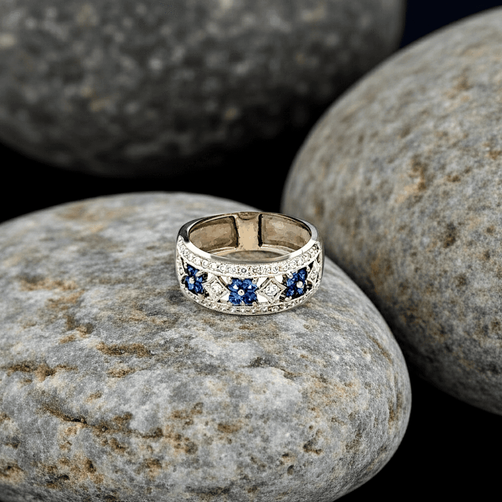 Ring 750er Weiß-/Gelbgold Saphire Diamanten – Elegantes Schmuckstück mit edelsten Steinen – Juwelier Alen