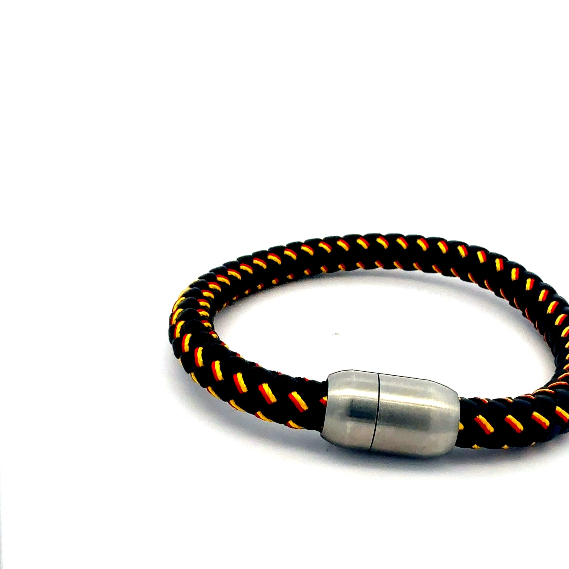 Hochwertiges Stoffmaterial Deutschland Armband Schwarz-Rot-Gold - Schwarze Optik