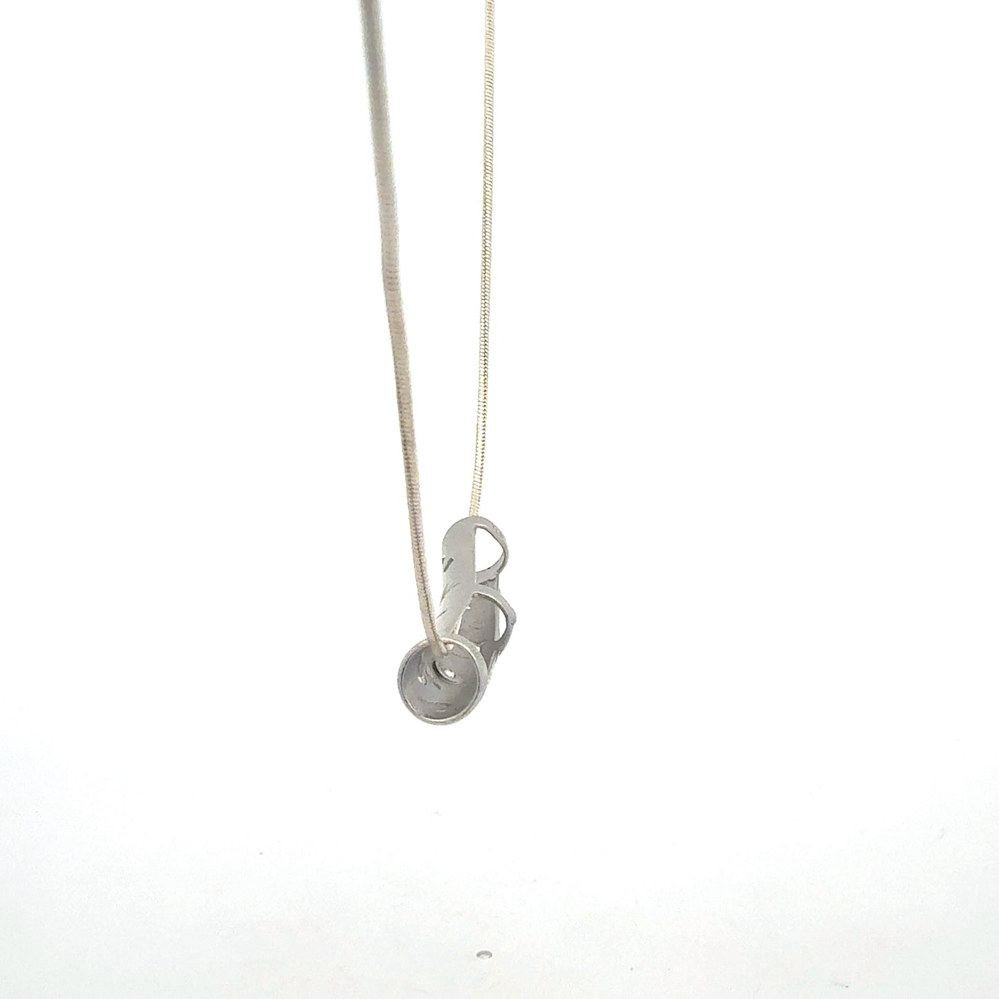 Silberkette 925 mit Zirkonia-Anhänger – Seitenansicht