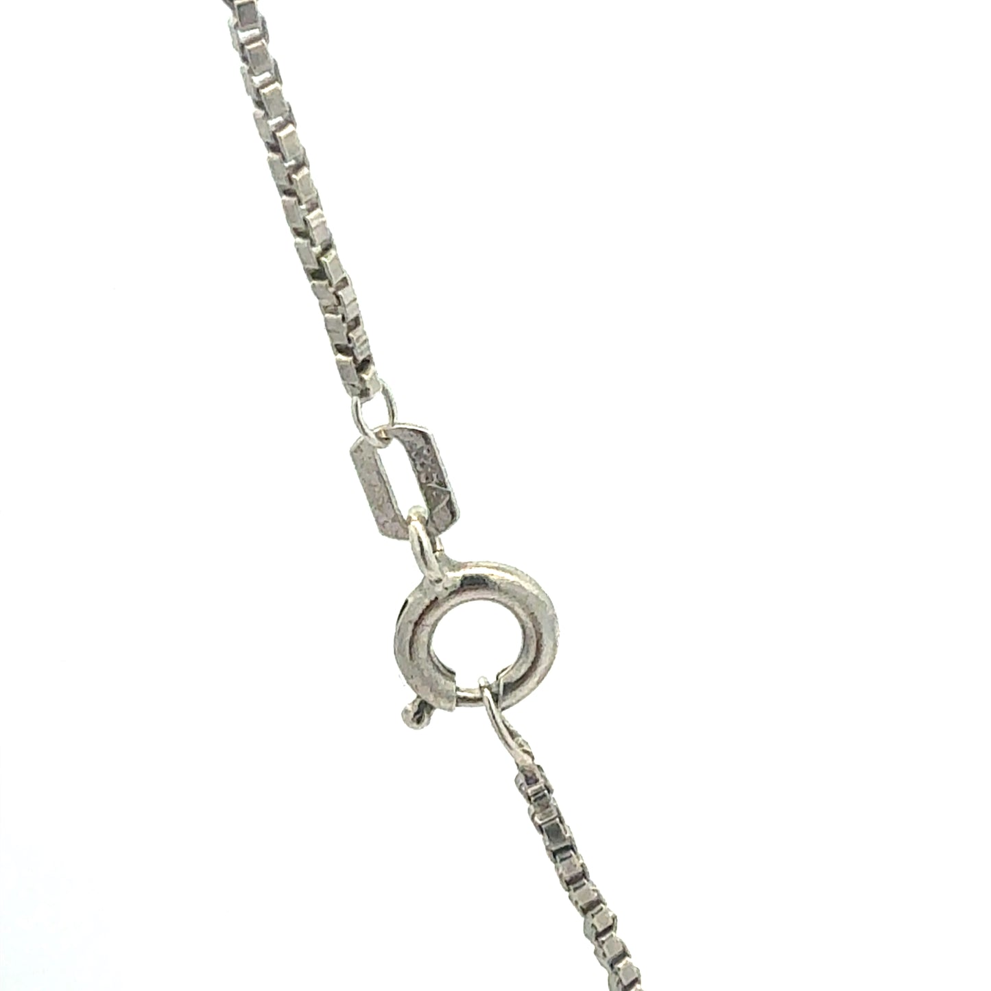 925er Silberkette mit Kreuz - Nahaufnahme des Verschlusses