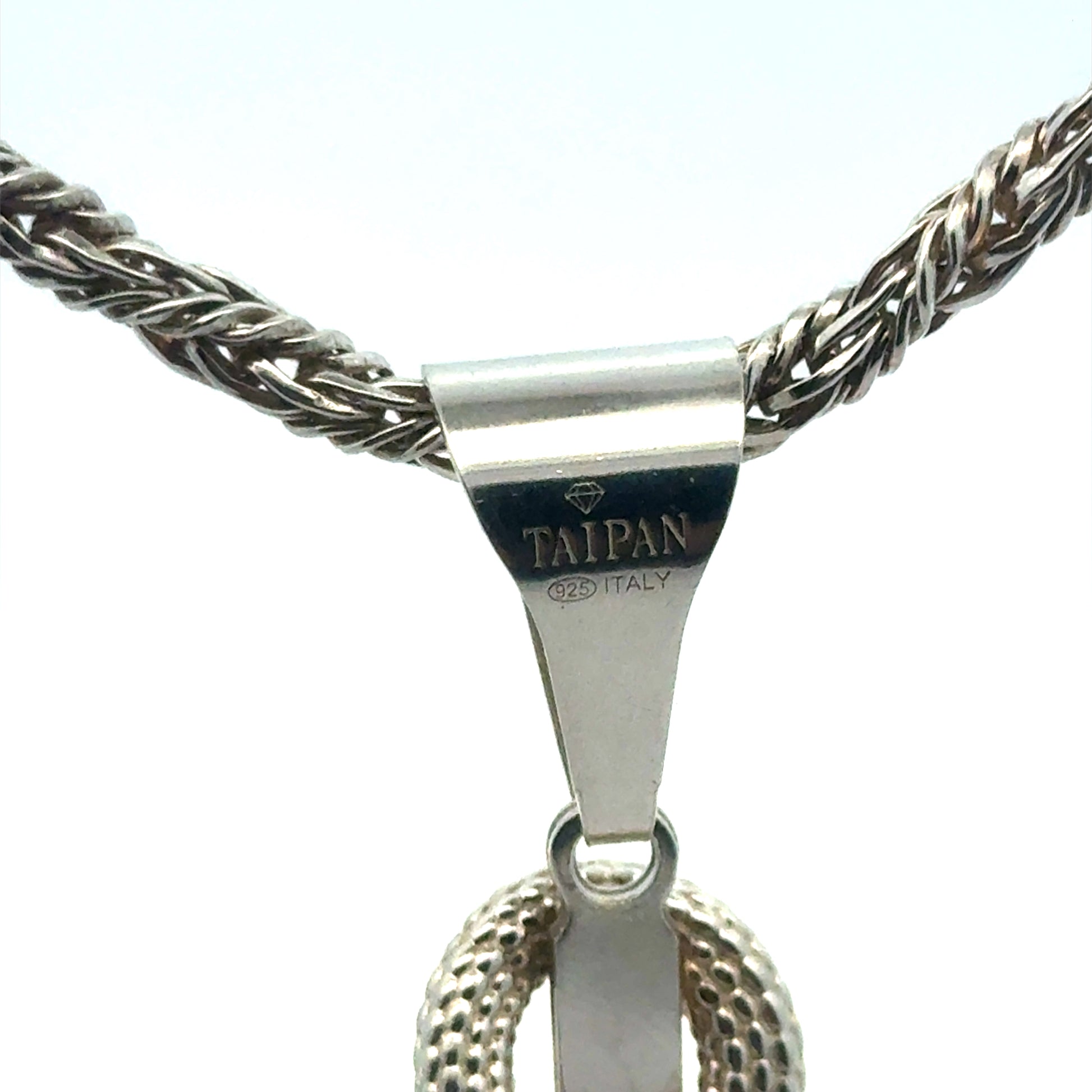 Silberkette 925 Taipan Kreuz-Anhänger - Nahaufnahme Verarbeitung