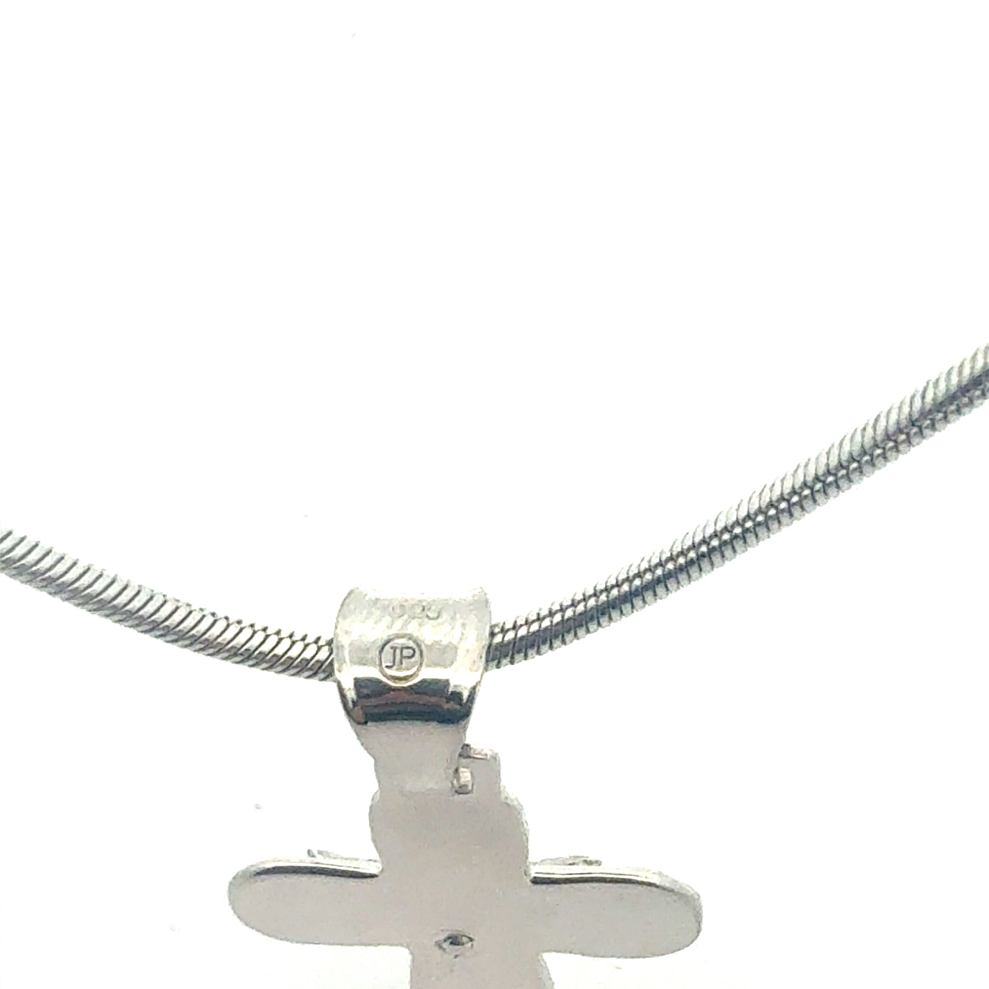 Kreuz-Anhänger Silberkette 45 cm klassisch - Nahaufnahme