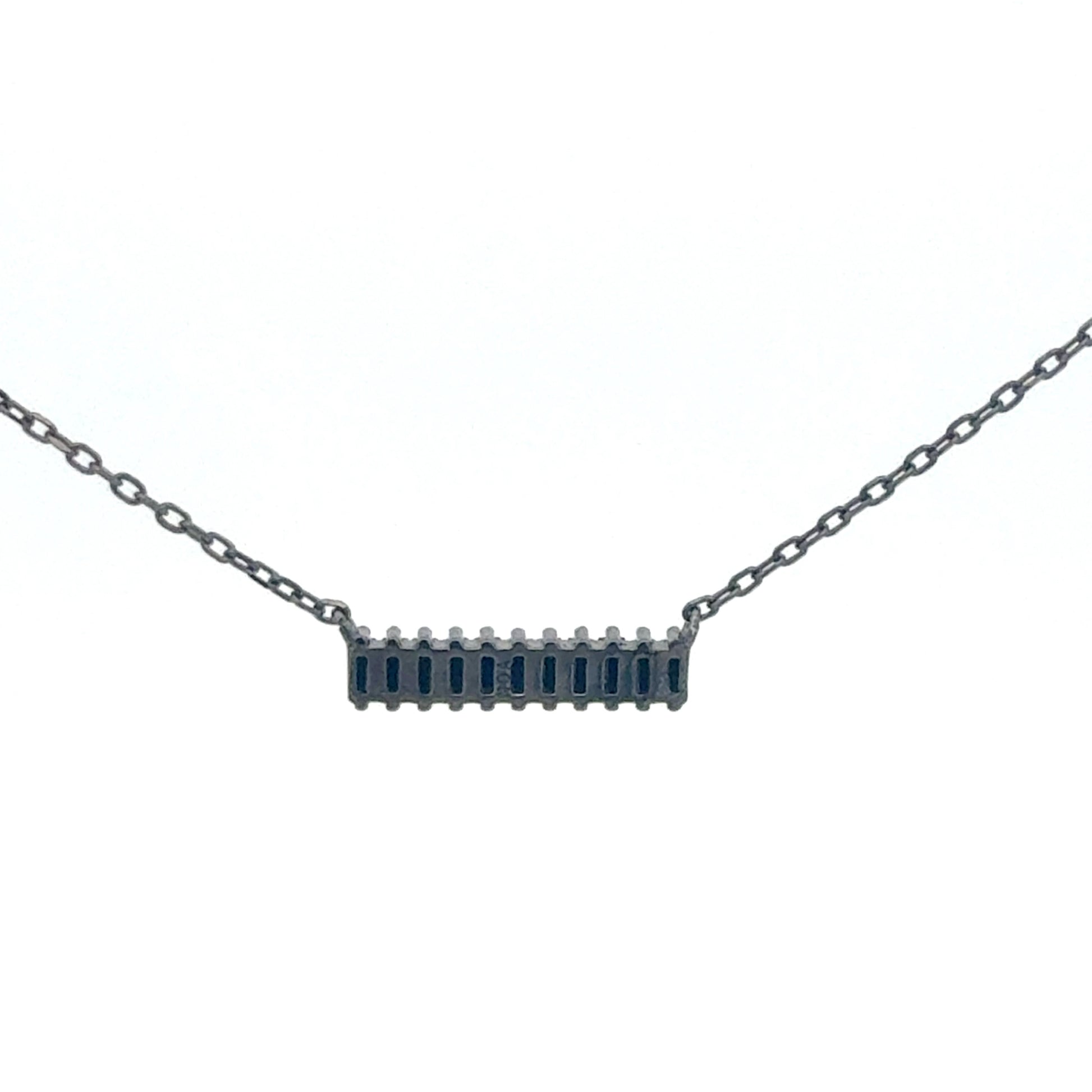 Oxidierte 925 Silberkette mit schwarzem Stein-Anhänger - Detailansicht