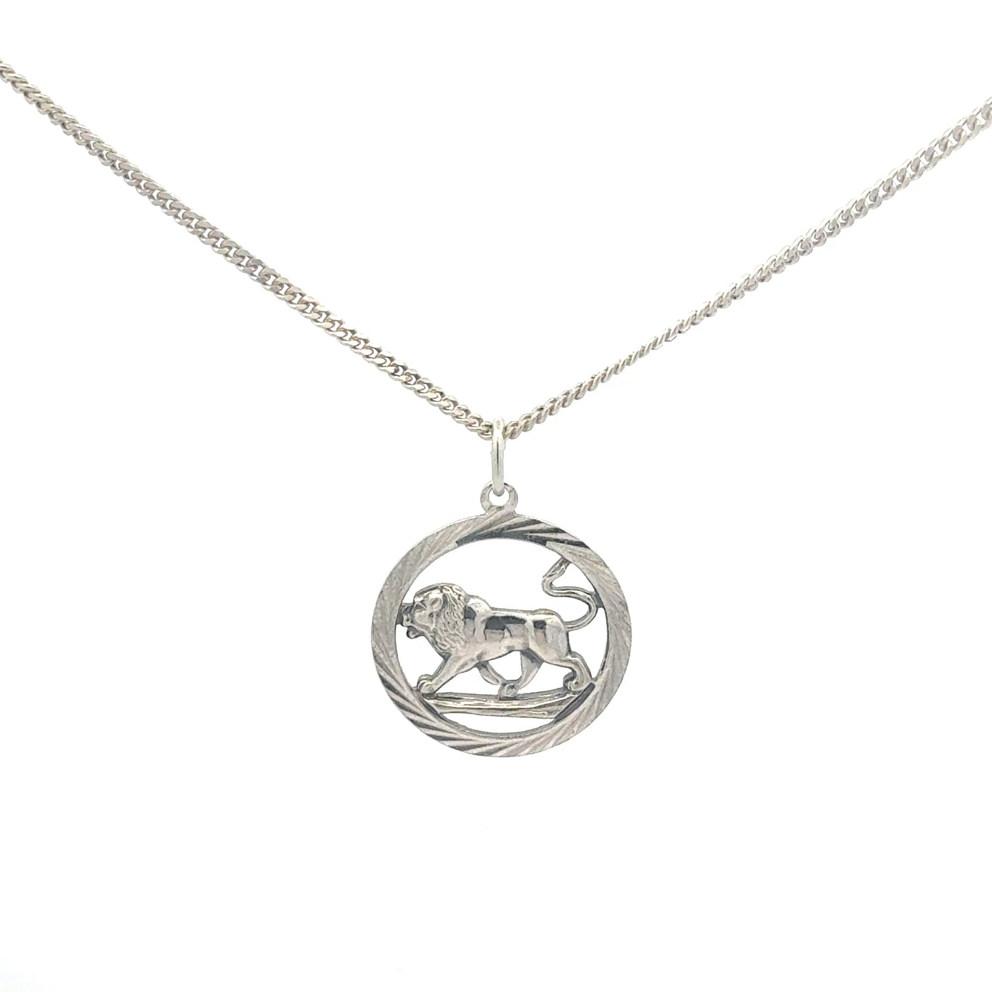 Silberkette 925 mit Löwen-Anhänger – Frontansicht Panzerkette 50 cm