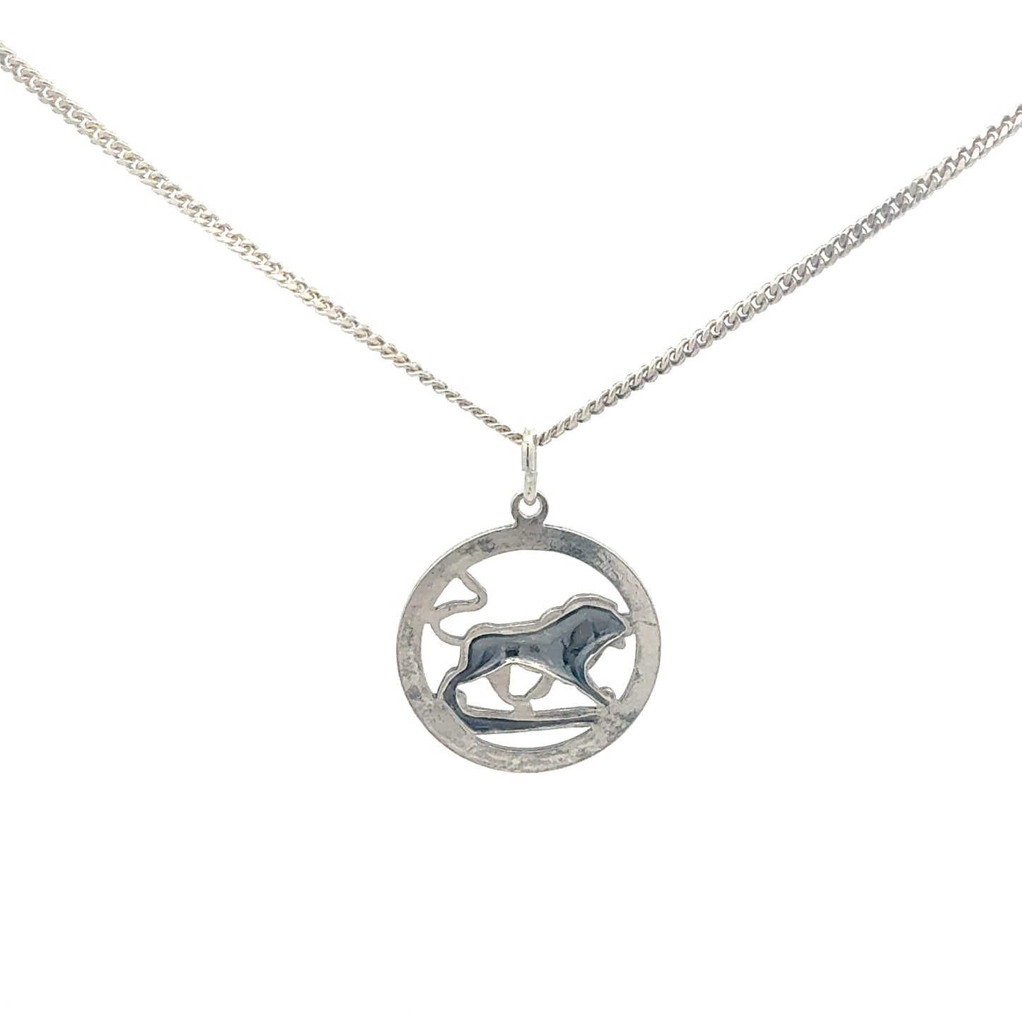 Löwen-Anhänger Detail – 925 Sterlingsilber mit kraftvoller Symbolik Rückseite