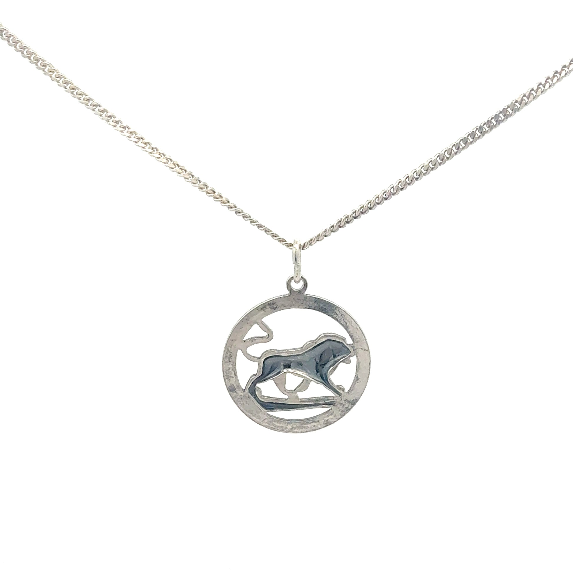 Löwen-Anhänger Detail – 925 Sterlingsilber mit kraftvoller Symbolik Rückseite