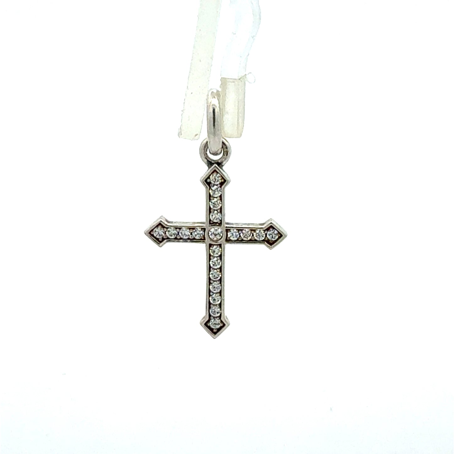 Kreuz Anhänger Silber 925 – Detailansicht mit funkelnden Zirkonia-Steinen