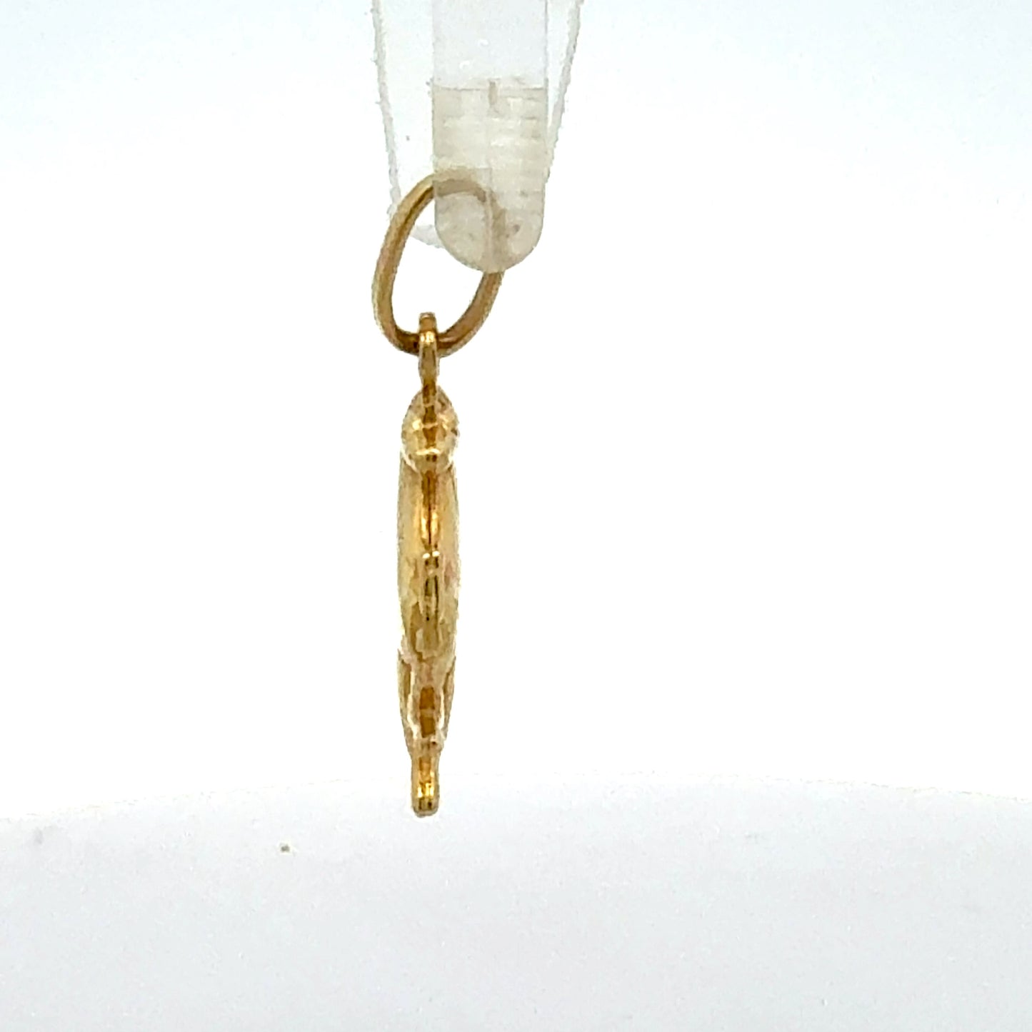 750er Gelbgold Pferdeanhänger - Seitenansicht der feinen Goldschmiedekunst