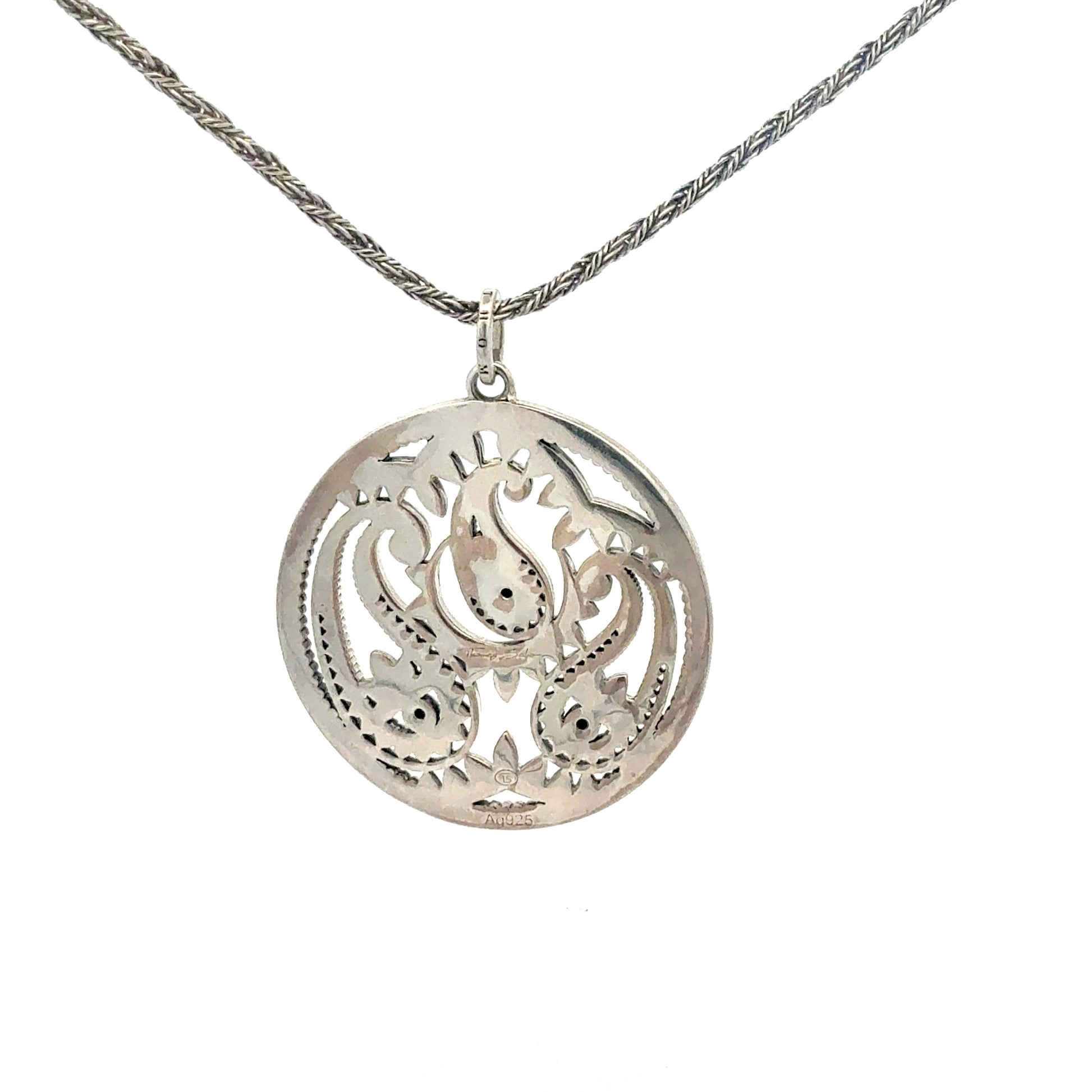 Elegante Silberkette 112 cm mit schwarzem Glasstein-Anhänger - Rückansicht