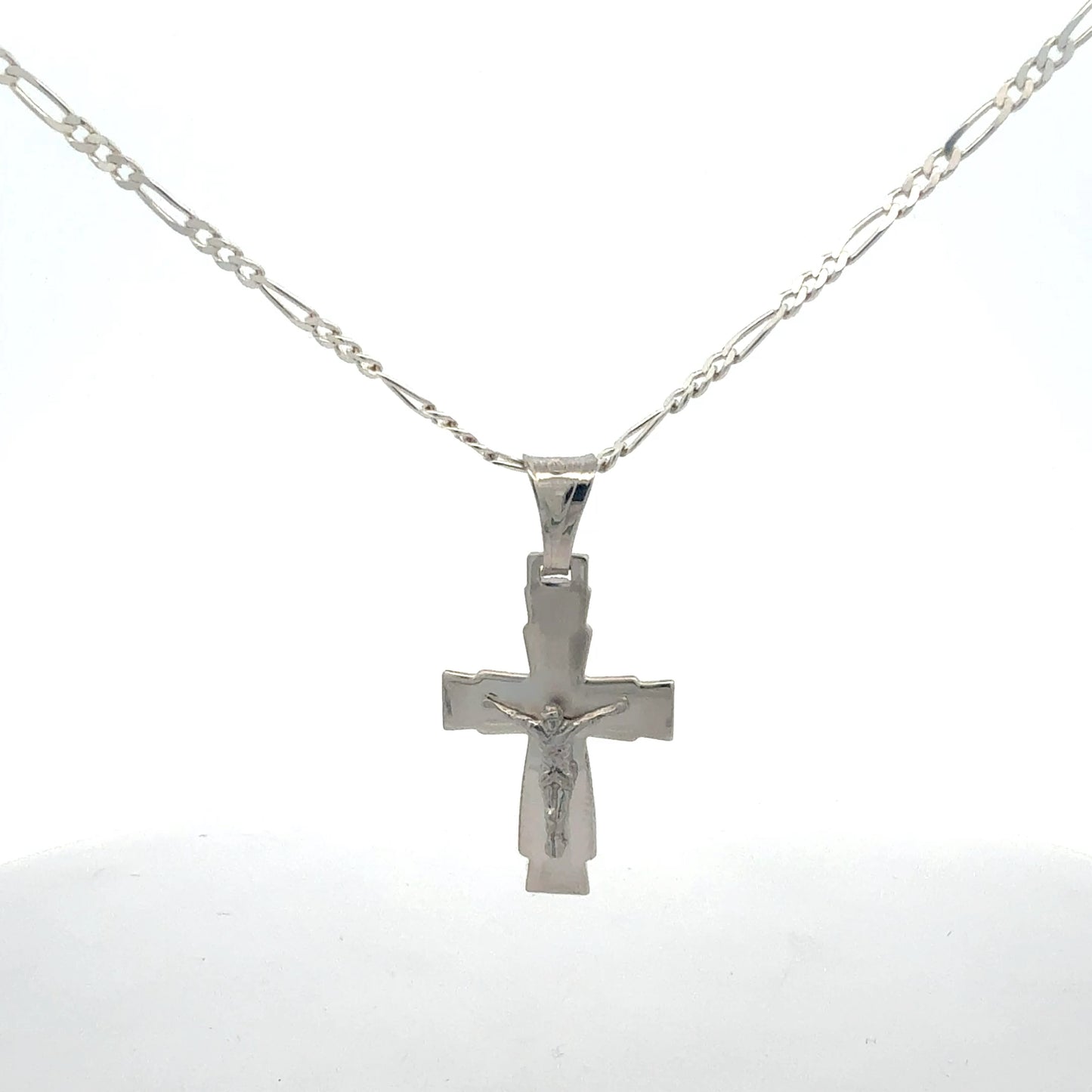 Elegante Silberkette mit religiösem Kreuz-Anhänger Gesamtansicht