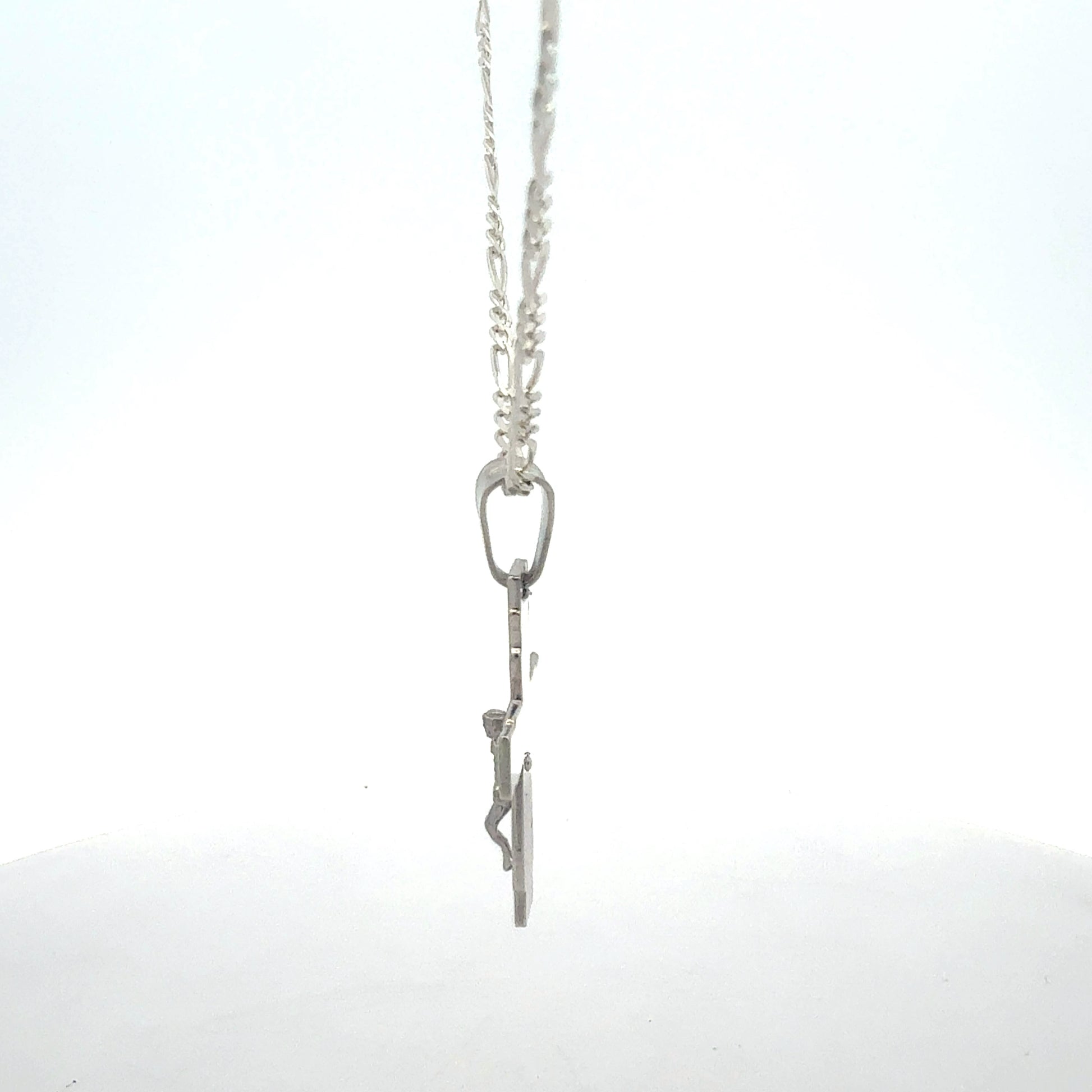 Detailansicht Kreuz-Anhänger Seitenansicht