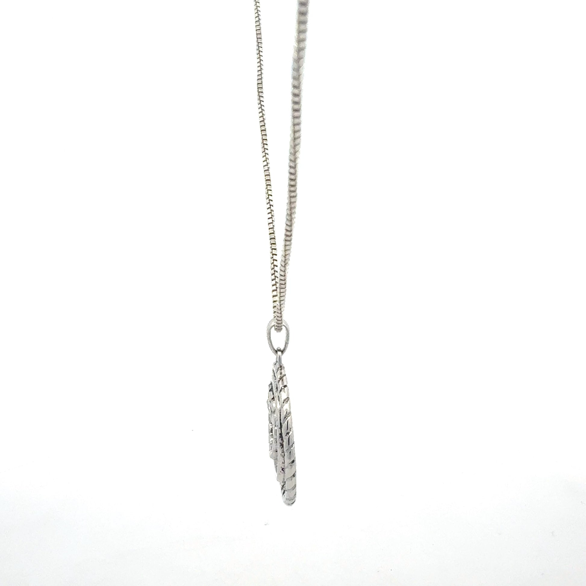 Silberkette mit Zirkonia Anhänger Seitenansicht