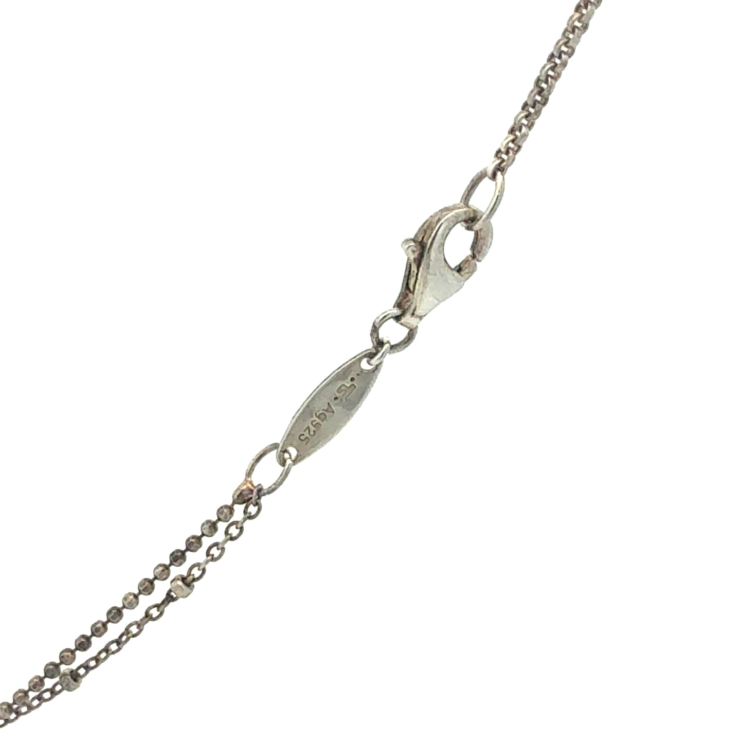 Silber Herz-Anhänger mit Fuß-Motiv, Nahaufnahme Verschluss mit Stempel