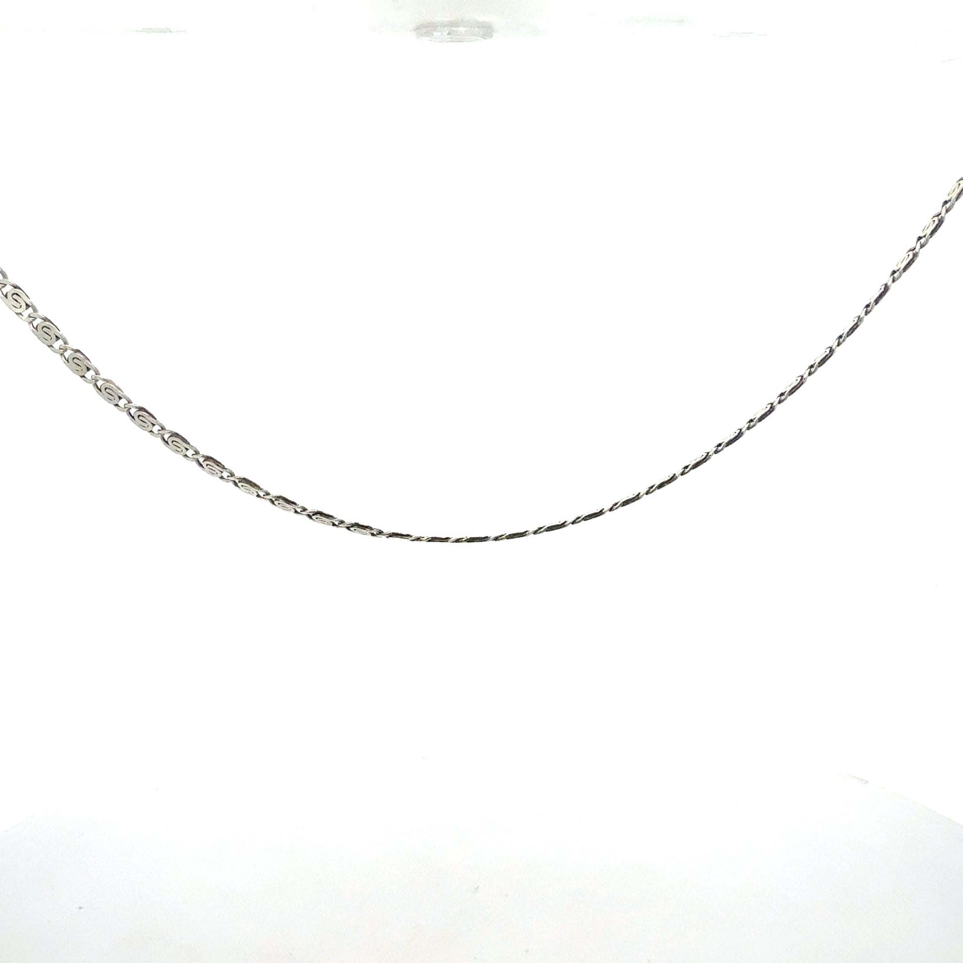 Sterling Silber Halskette 925 - Produktfoto auf weißem Hintergrund
