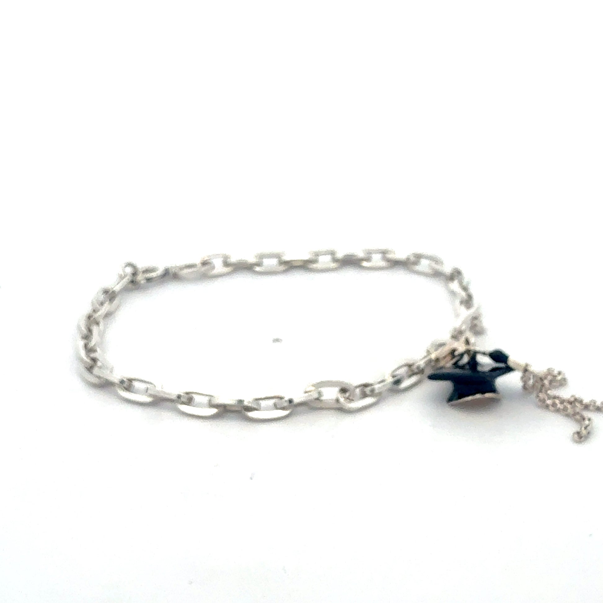 Silberarmband 19cm mit symbolischem Anhaenger Seitenansicht