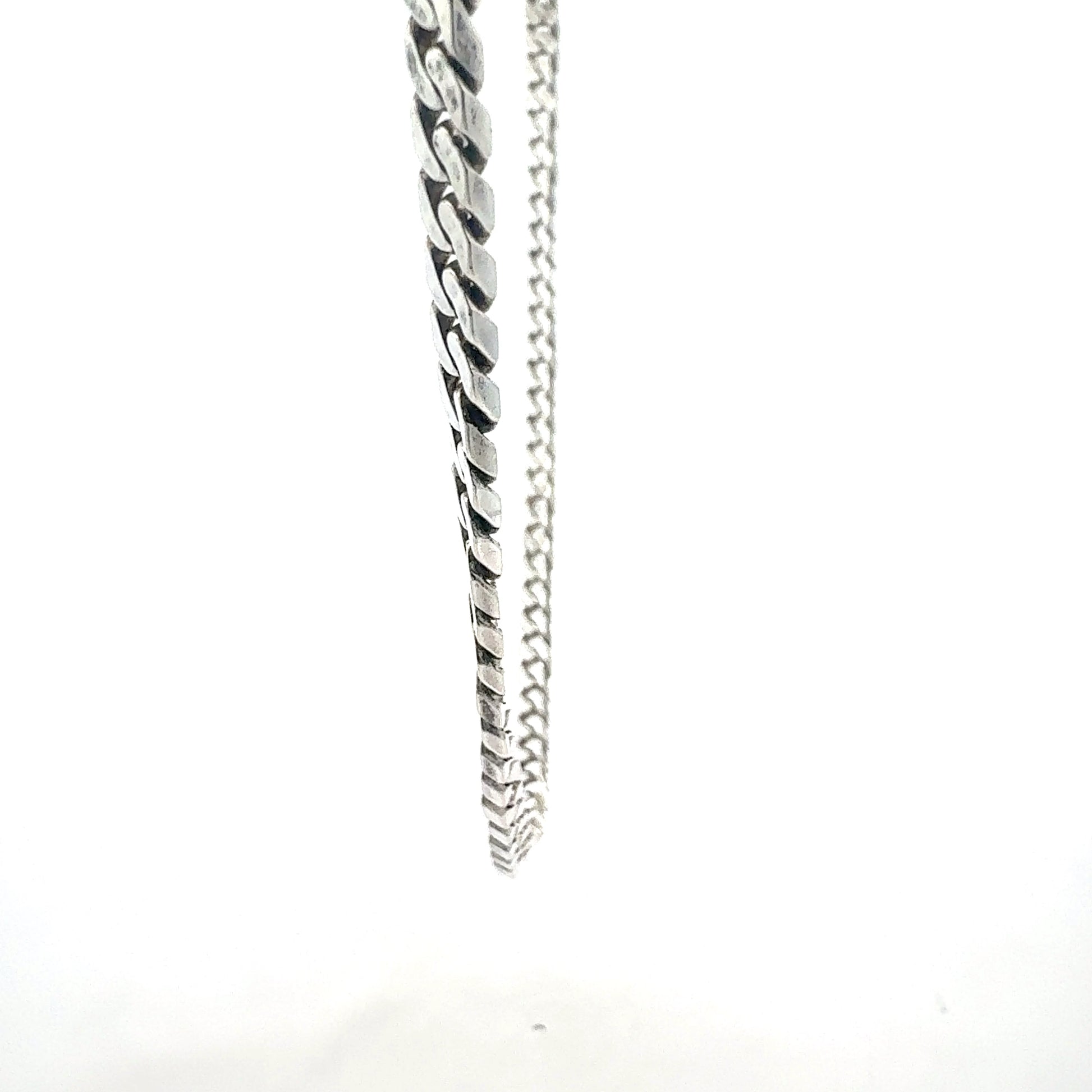 Seitenansicht Panzerkette Silber mit klassischem Glanz