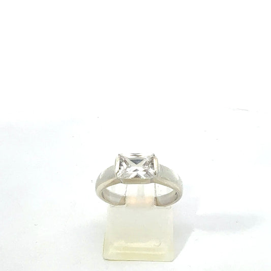 925er Silberring mit Zirkonia, Größe 53, Frontansicht