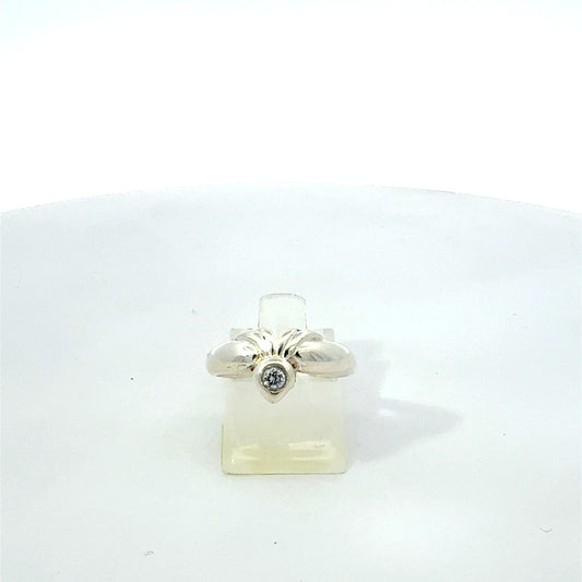 Ring aus 925er Silber mit Zirkonia, Ringgröße 52, Frontansicht