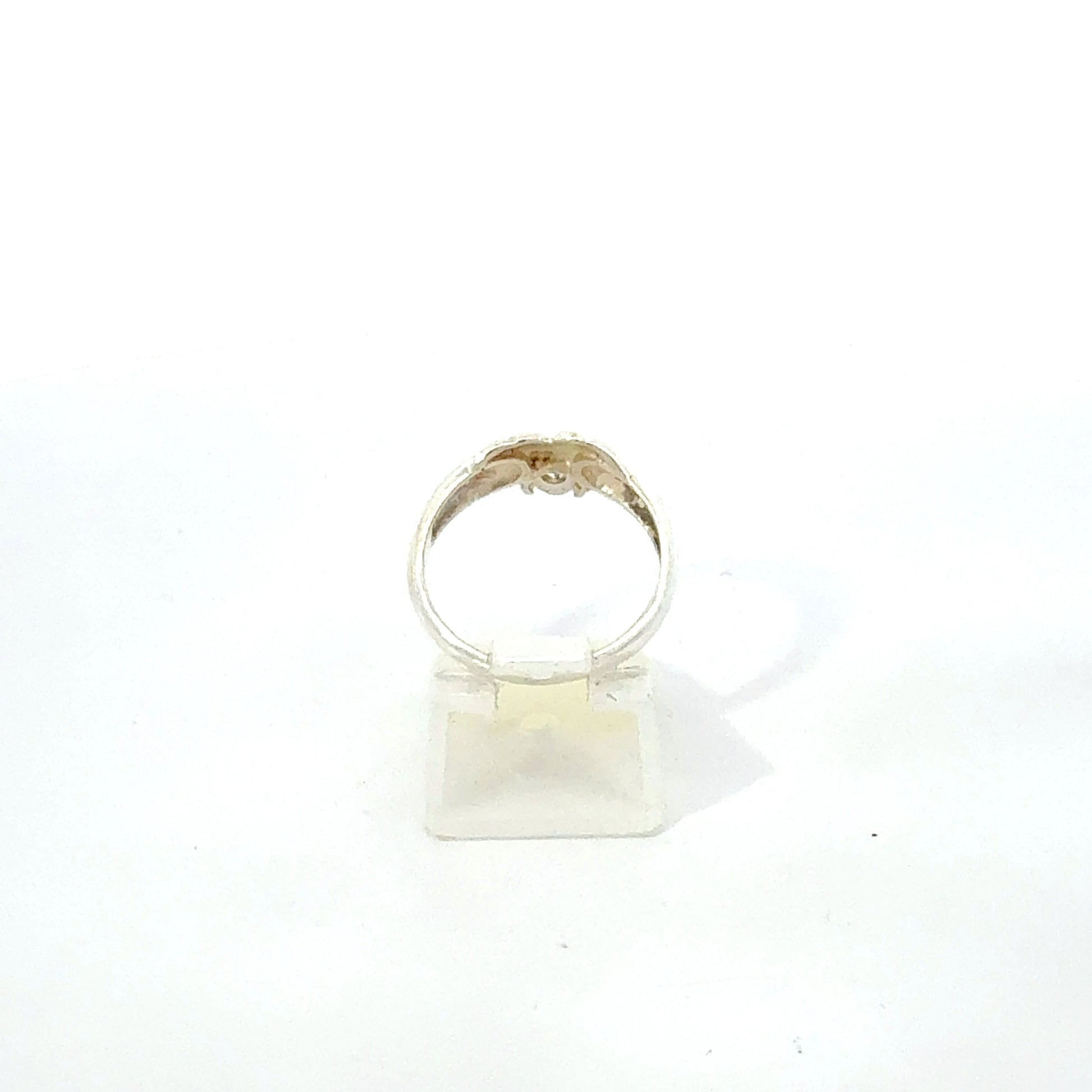 Ring aus 925er Silber mit Zirkonia, alternative Perspektive