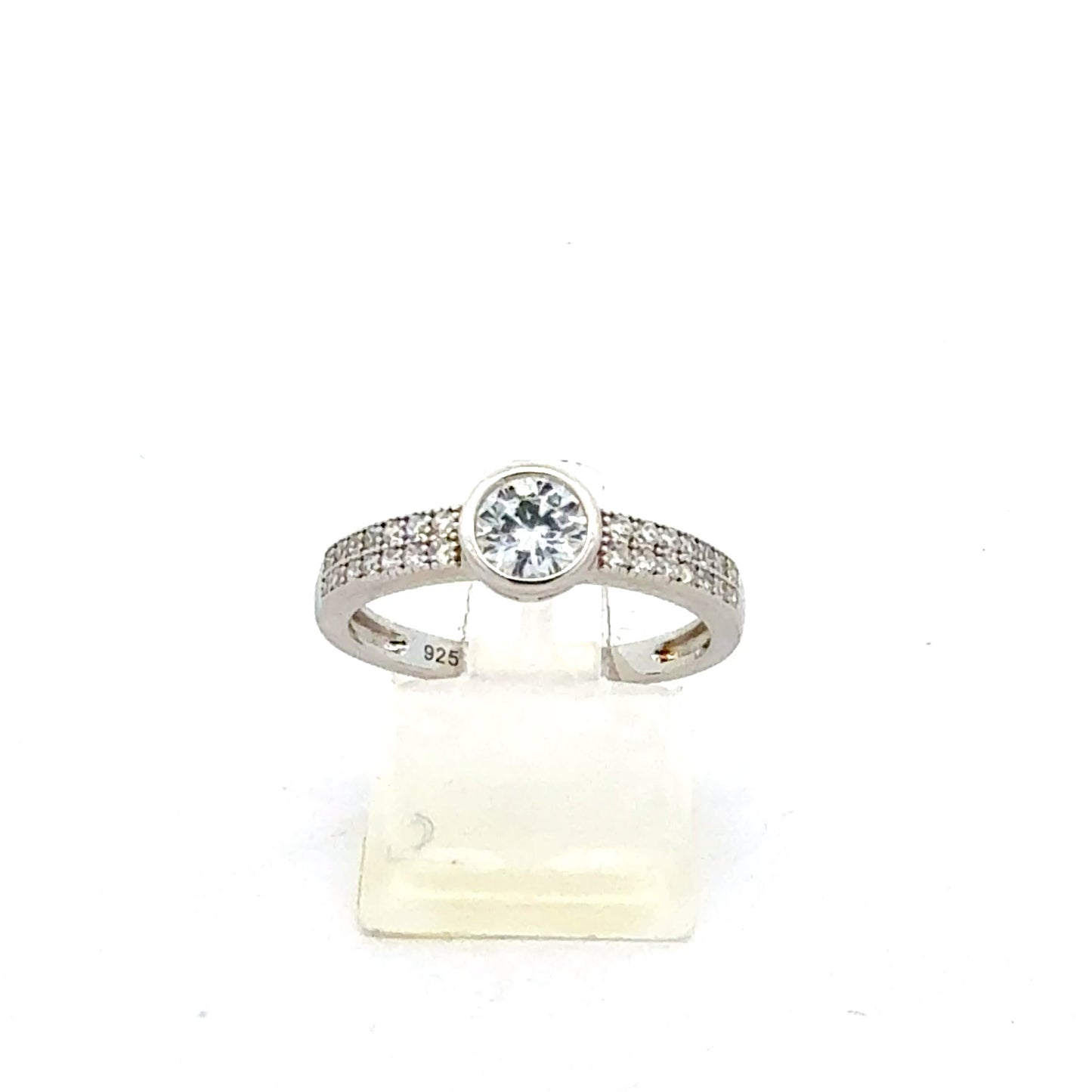 Silberring Größe 54 mit Zirkonia – Nahaufnahme des Steins
