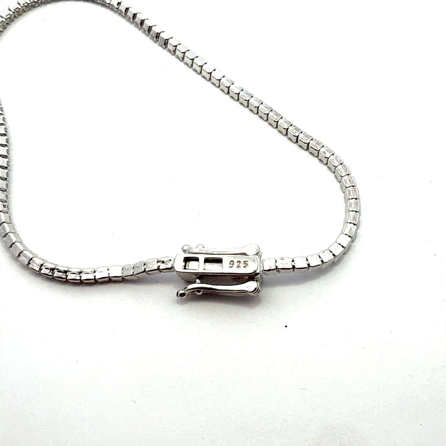 Silberarmband 925 – 4,15 g – 19 cm – komplett mit Zirkonia besetzt (Tennis-Armband) Armband Juwelier Alen
