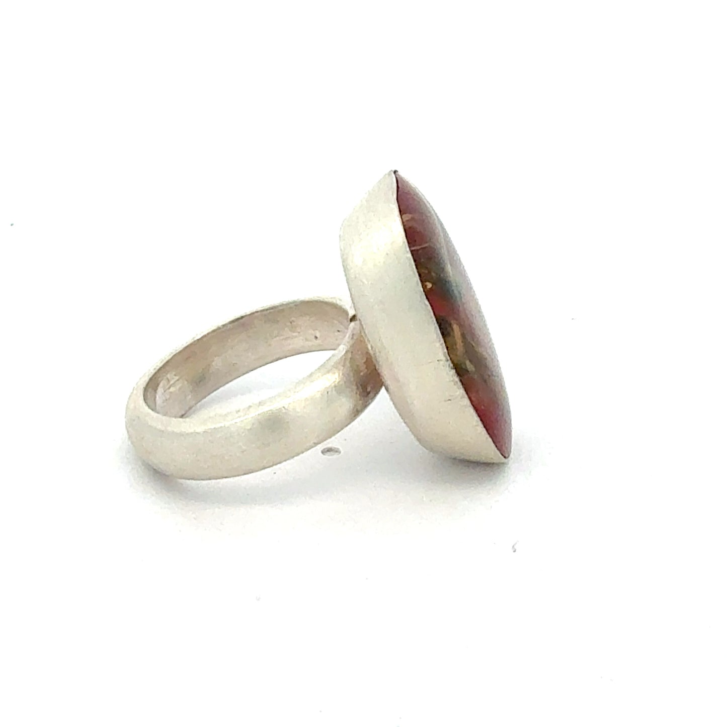 Silberring 925 mit rotem Stein, Größe 52, von Juwelier Alen, auf neutralem Hintergrund abgebildet.